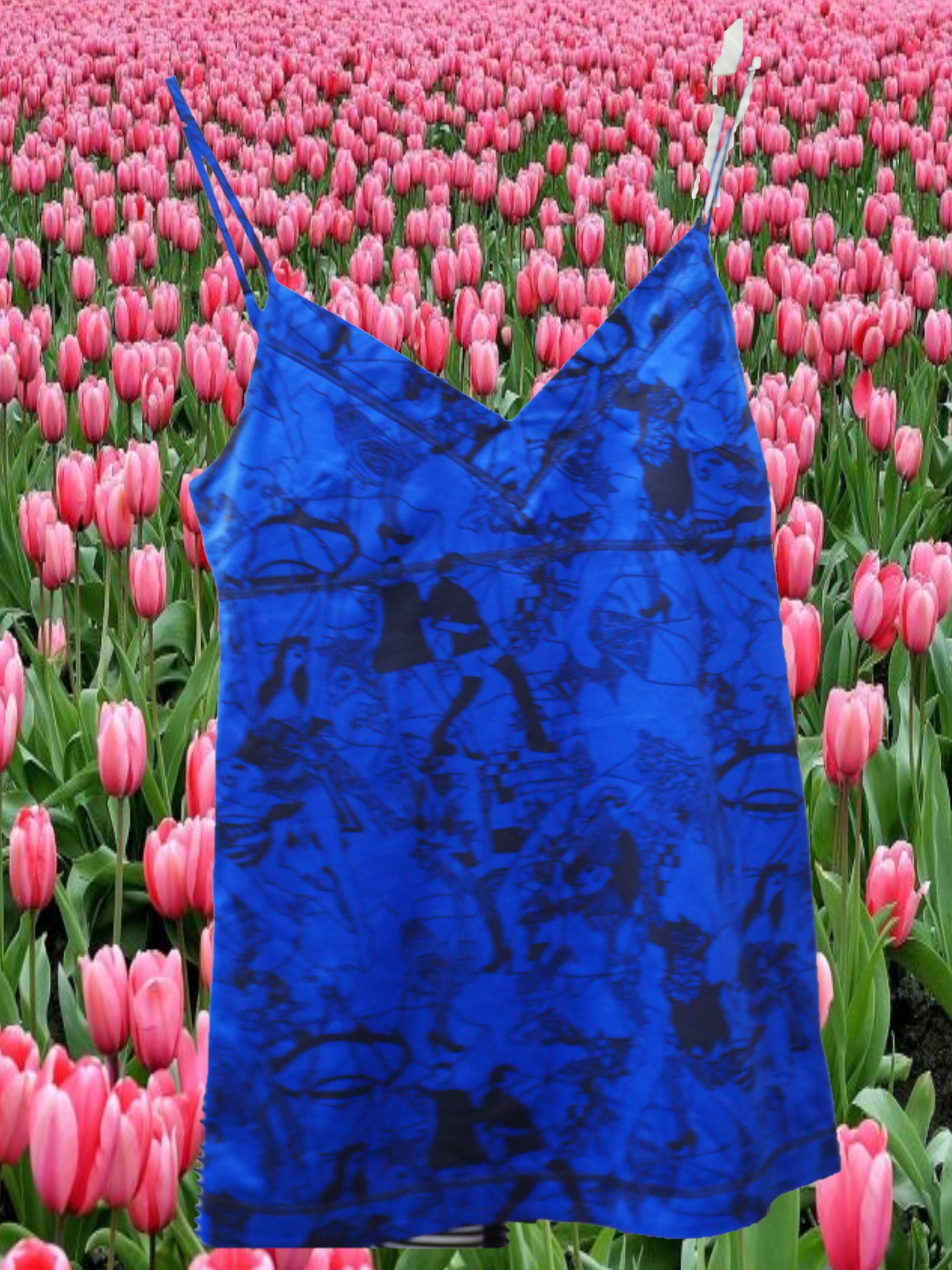 CAMISETA AZUL DE PICO