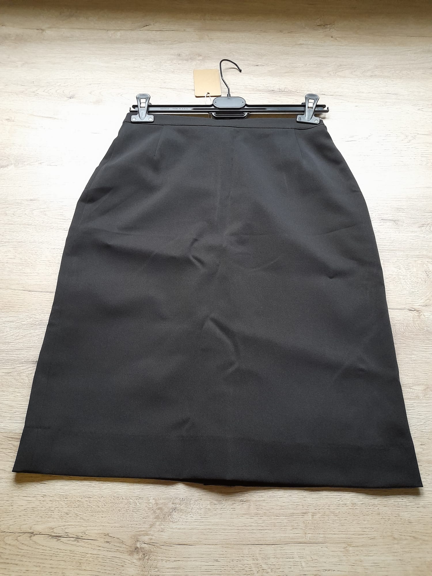 FALDA MIDI NEGRA