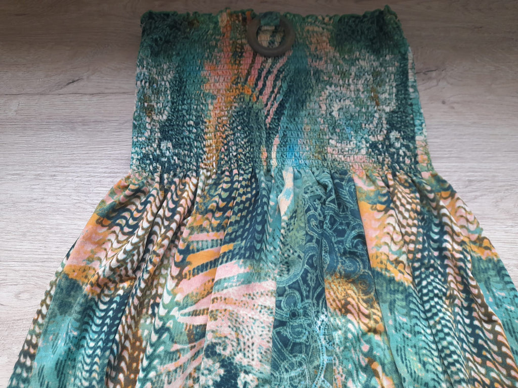 VESTIDO LARGO DE VERANO PALABRA DE HONOR, ESTAMPADO Y CON ARO DE MADERA