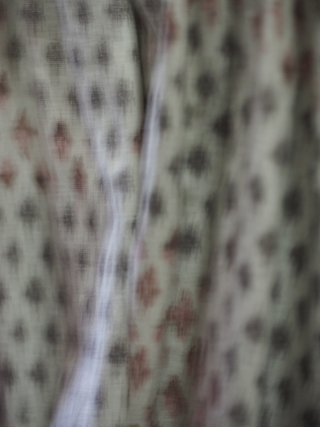 VESTIDO TIRANTES BEIGE CON DISEÑO ETNICO