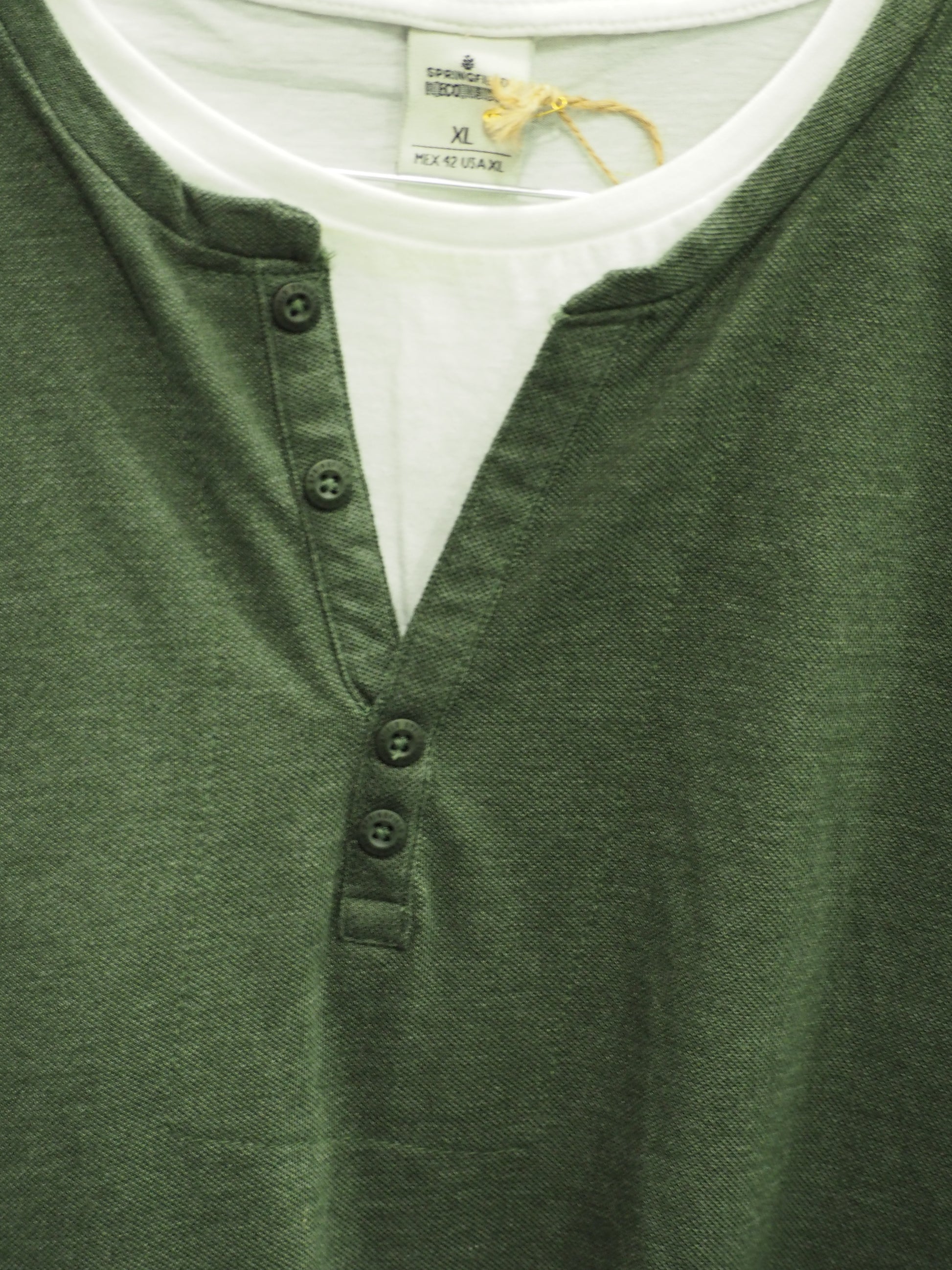 POLO MANGA LARGA VERDE Y BLANCO