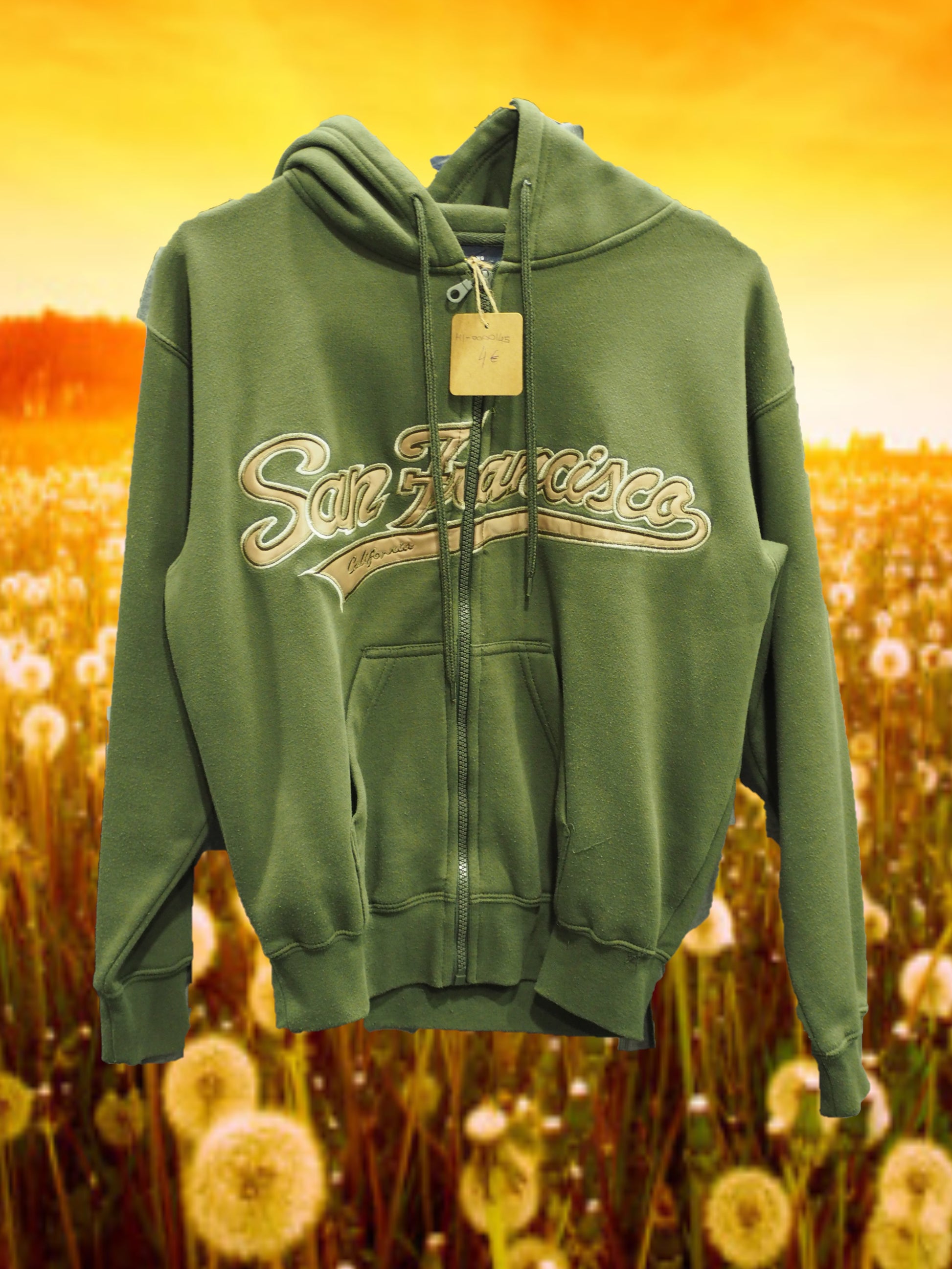 SUDADERA VERDE CON CREMALLERA Y SERIGRAFÍA