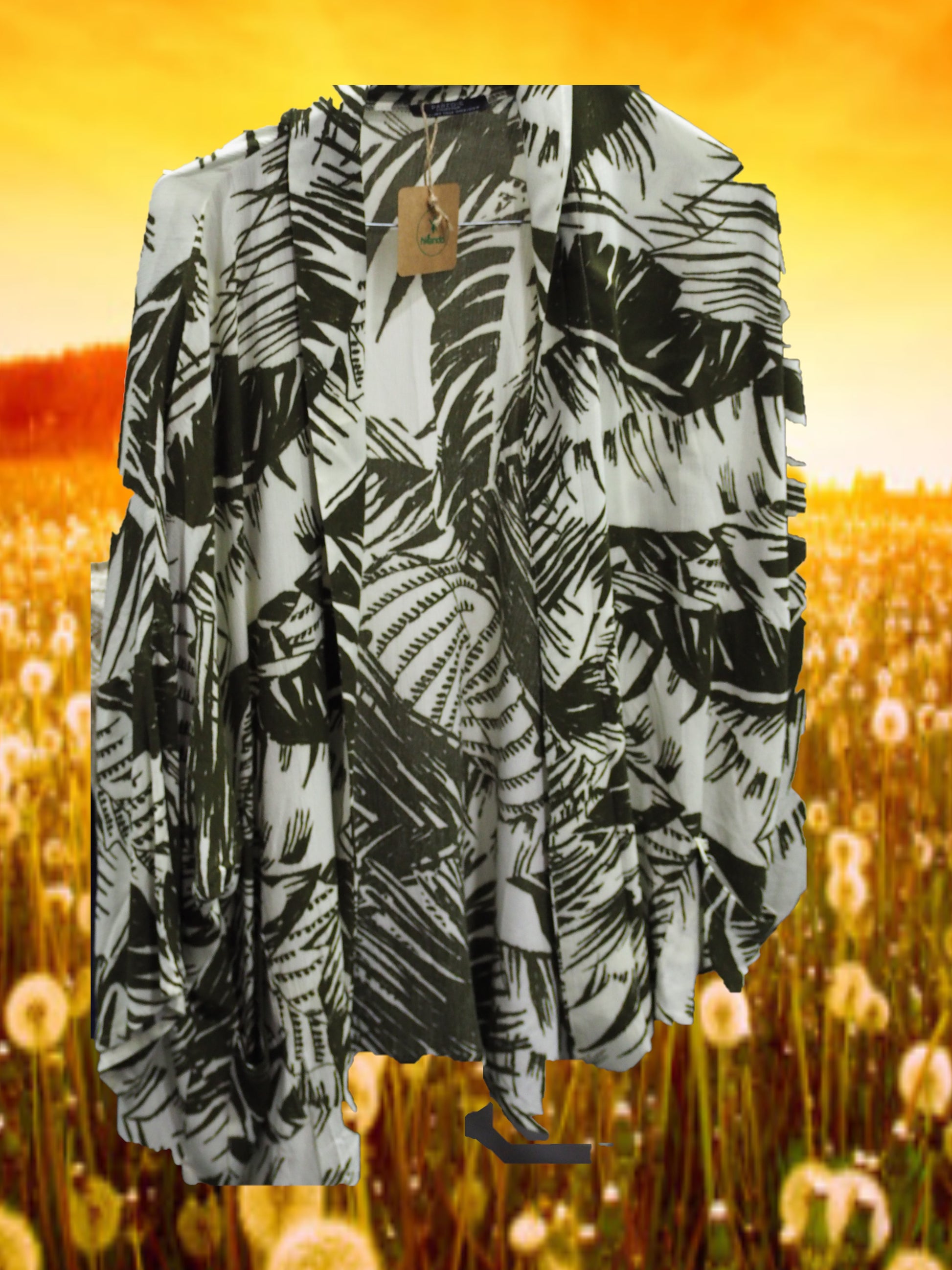 CHAQUETA SEÑORA CON DETALLES FLORALES BLANCA Y VERDE