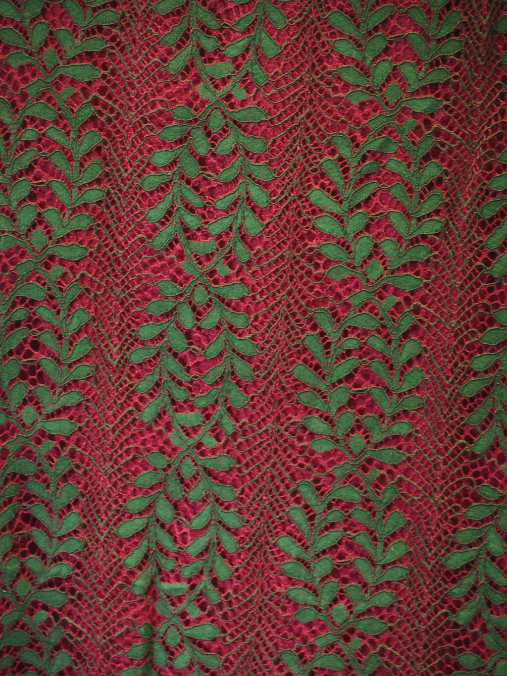 VESTIDO MIDI MANGA FRANCESA GRANATE CON ENCAJE EN VERDE