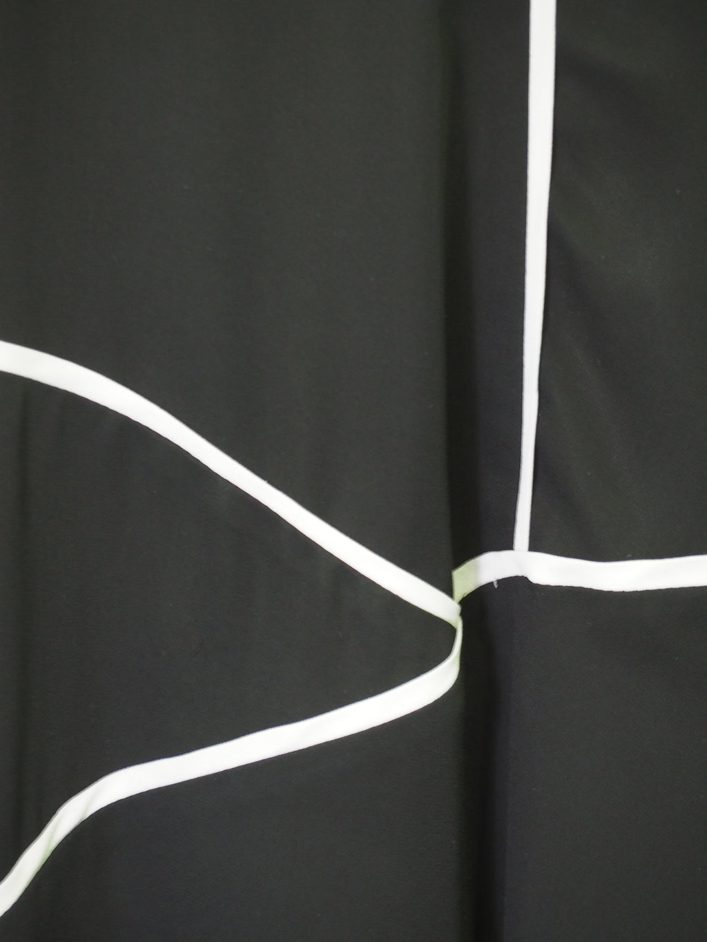 CAMISA SEÑORA MANGA LARGA NEGRA CON DETALLES BLANCOS