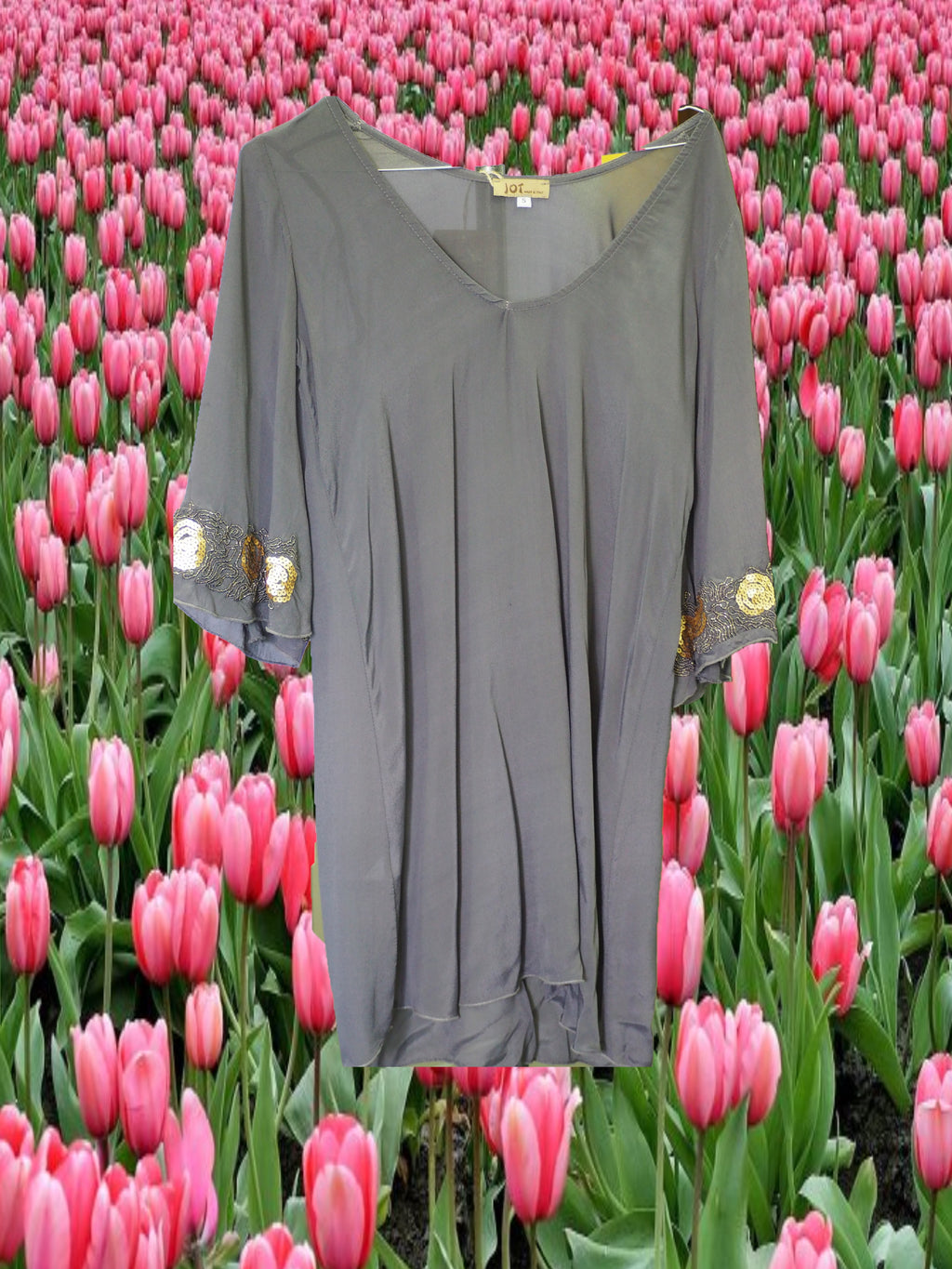VESTIDO  MANGA FRANCESA GRIS CON DETALLES EN LENTEJUELAS