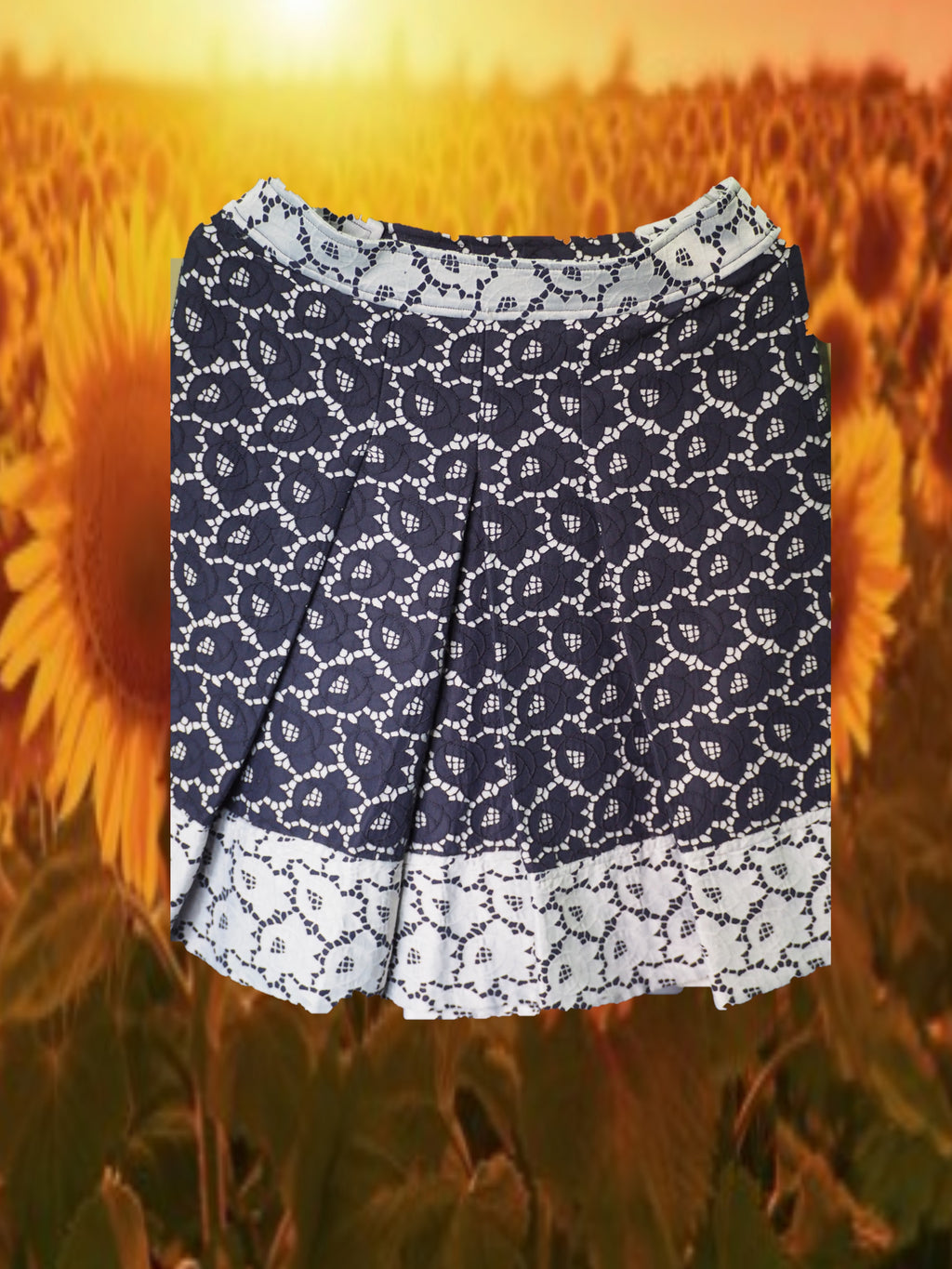 FALDA CORTA AZUL CON ENCAJE
