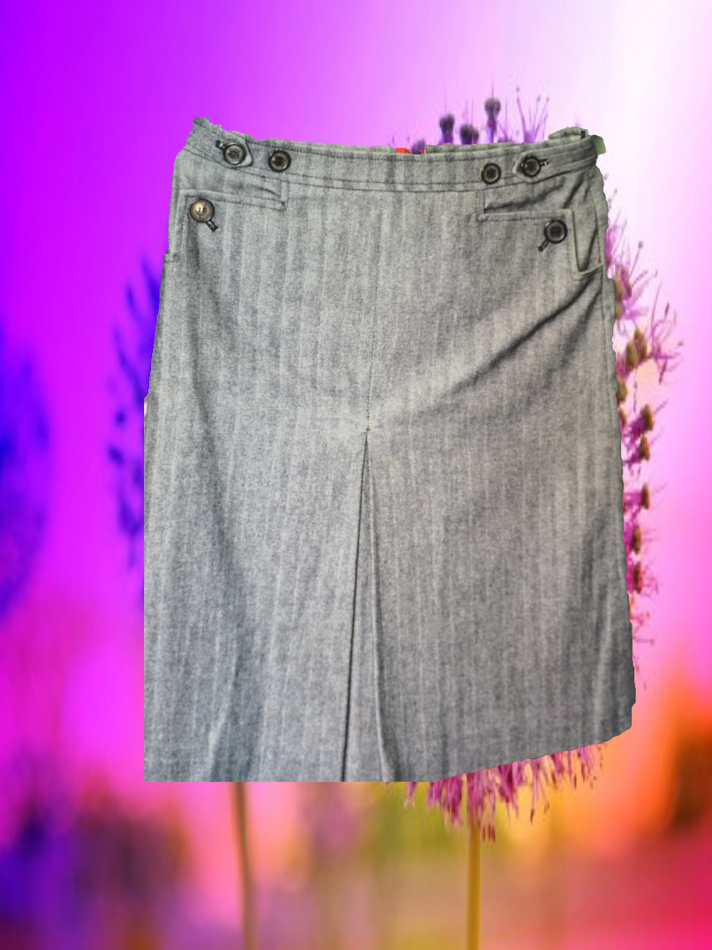 FALDA CORTA GRIS CON ESTAMPADO