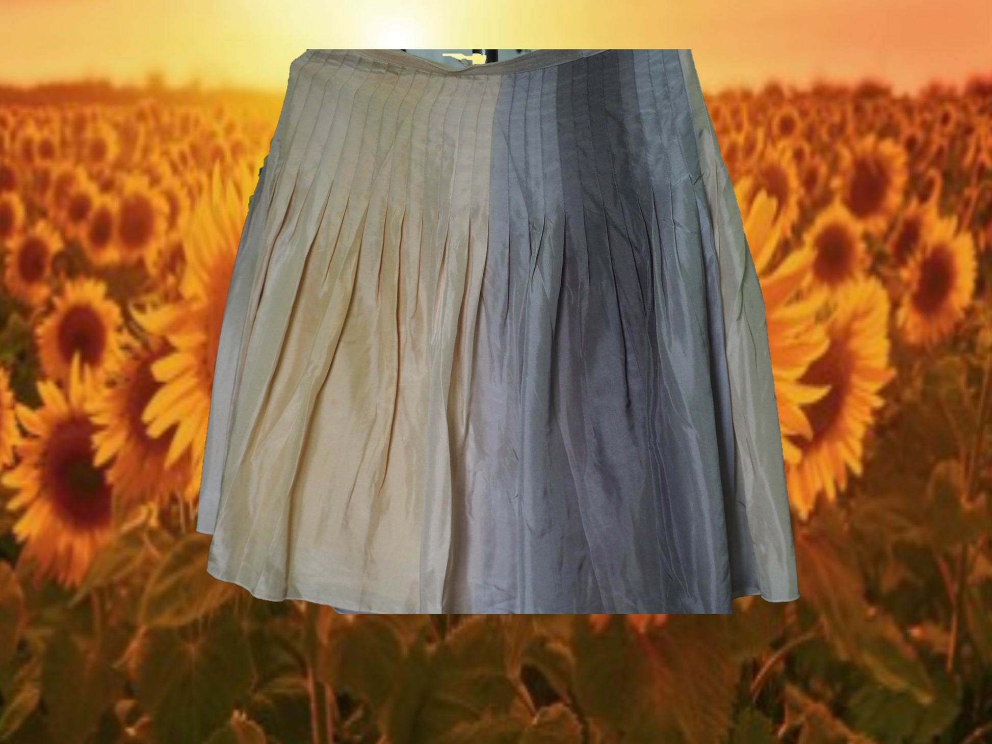 FALDA CORTA BEIGE Y MARRON CON VUELO