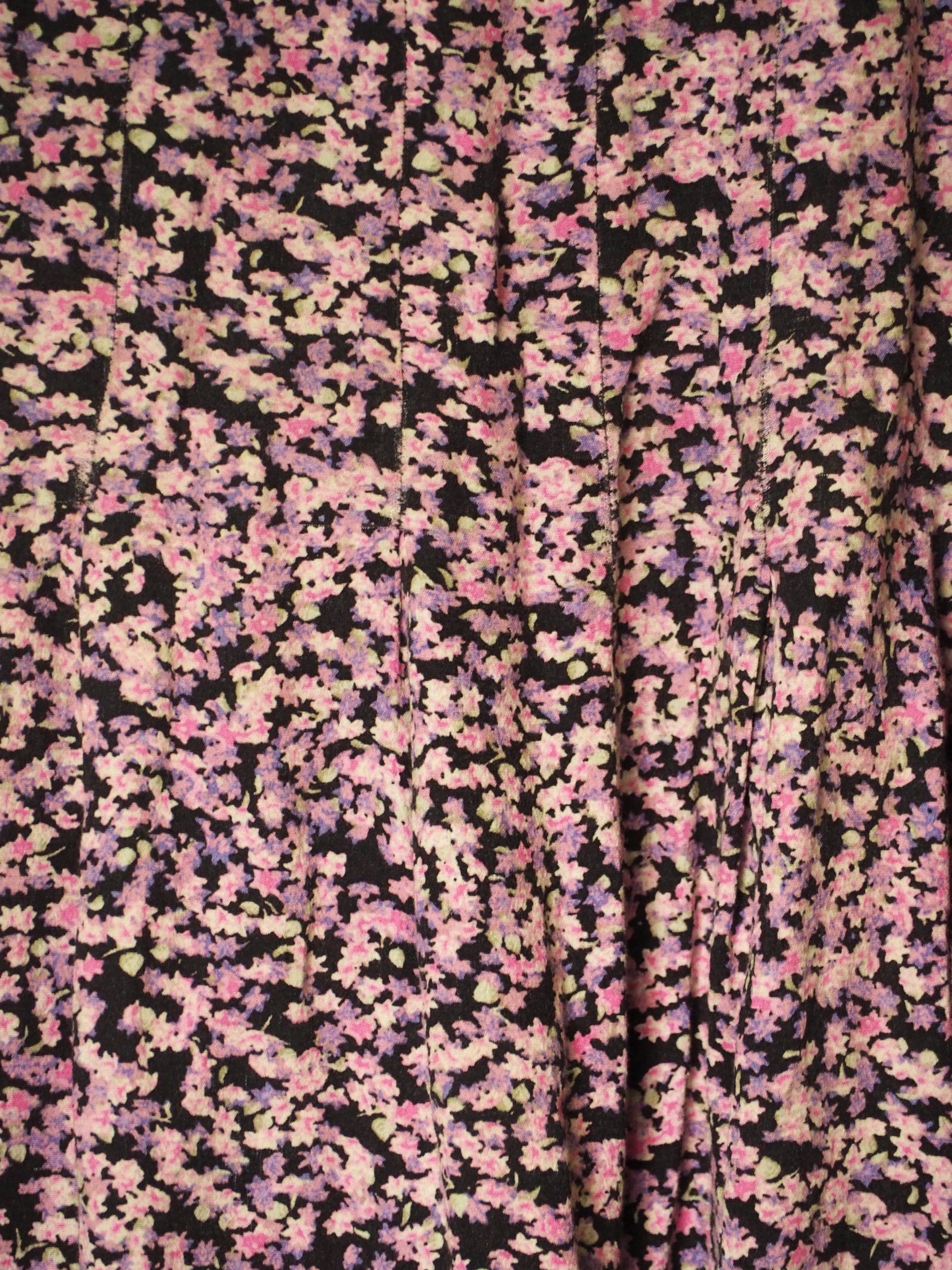 FALDA LARGA NEGRA CON ESTAMPADO FLORAL