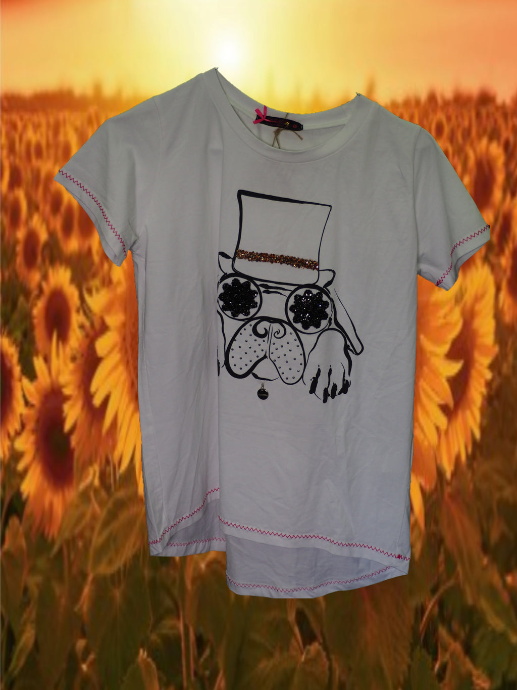 CAMISETA MANGA CORTA MUJER CON DIBUJO Y DETALLES EN LENTEJUELAS