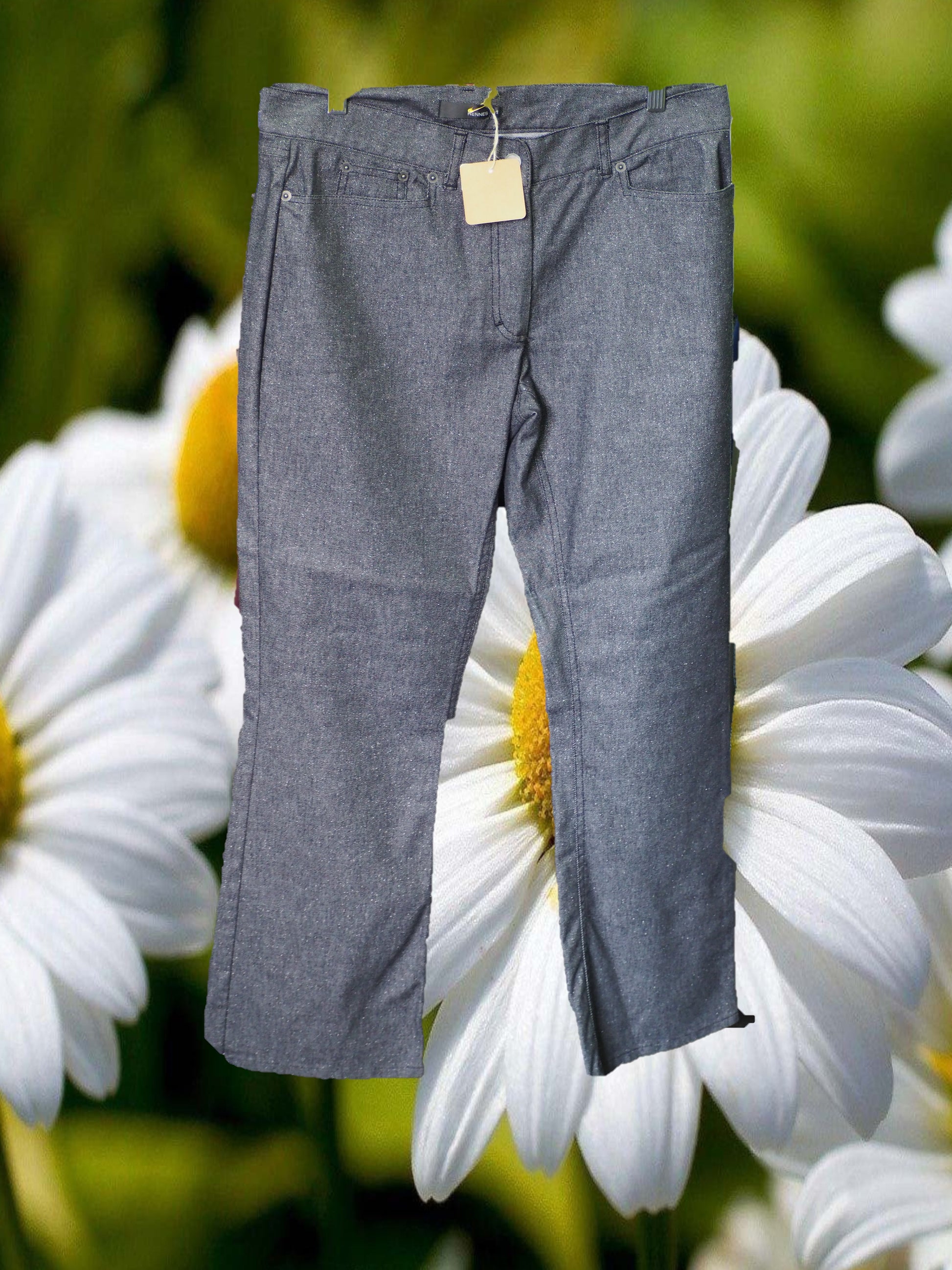 PANTALÓN MUJER GRIS CON DETALLES EN BRILLOS
