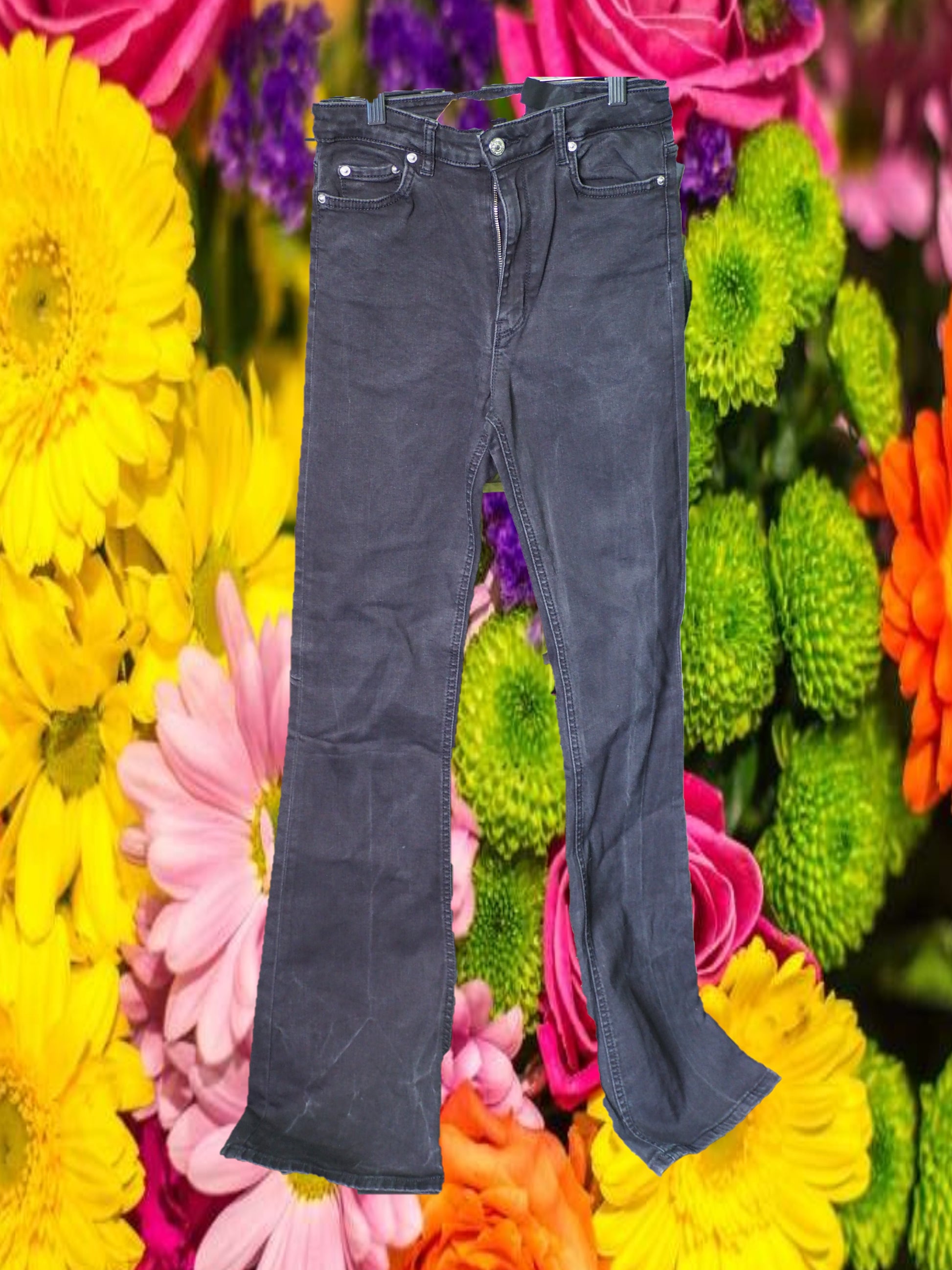PANTALÓN MUJER VAQUERO NEGRO CON CAMPANA