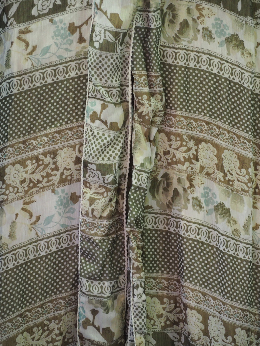 VESTIDO MIDI CON MANGAS FRANCESAS VERDE CON MANGA FRANCESA