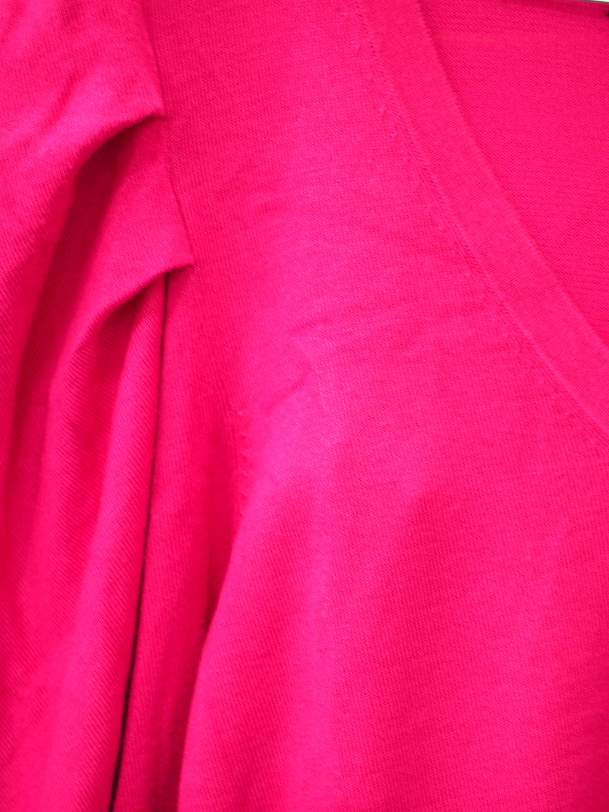 JERSEY FUCSIA CUELLO PICO MANGA ABULLONADA DKNY