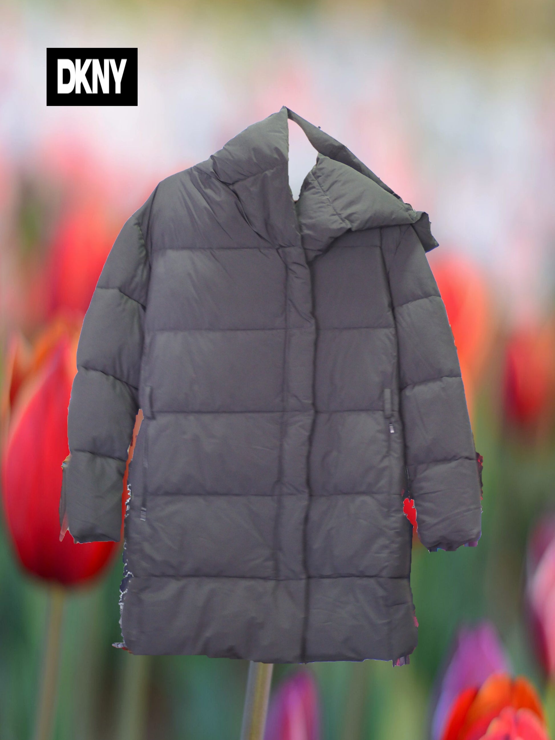 ABRIGO PLUMAS NEGRO MIDI ( TARA NO TIENE CINTURÓN Y PEQUEÑO ROTO EN CAPUCHA ) DKNY