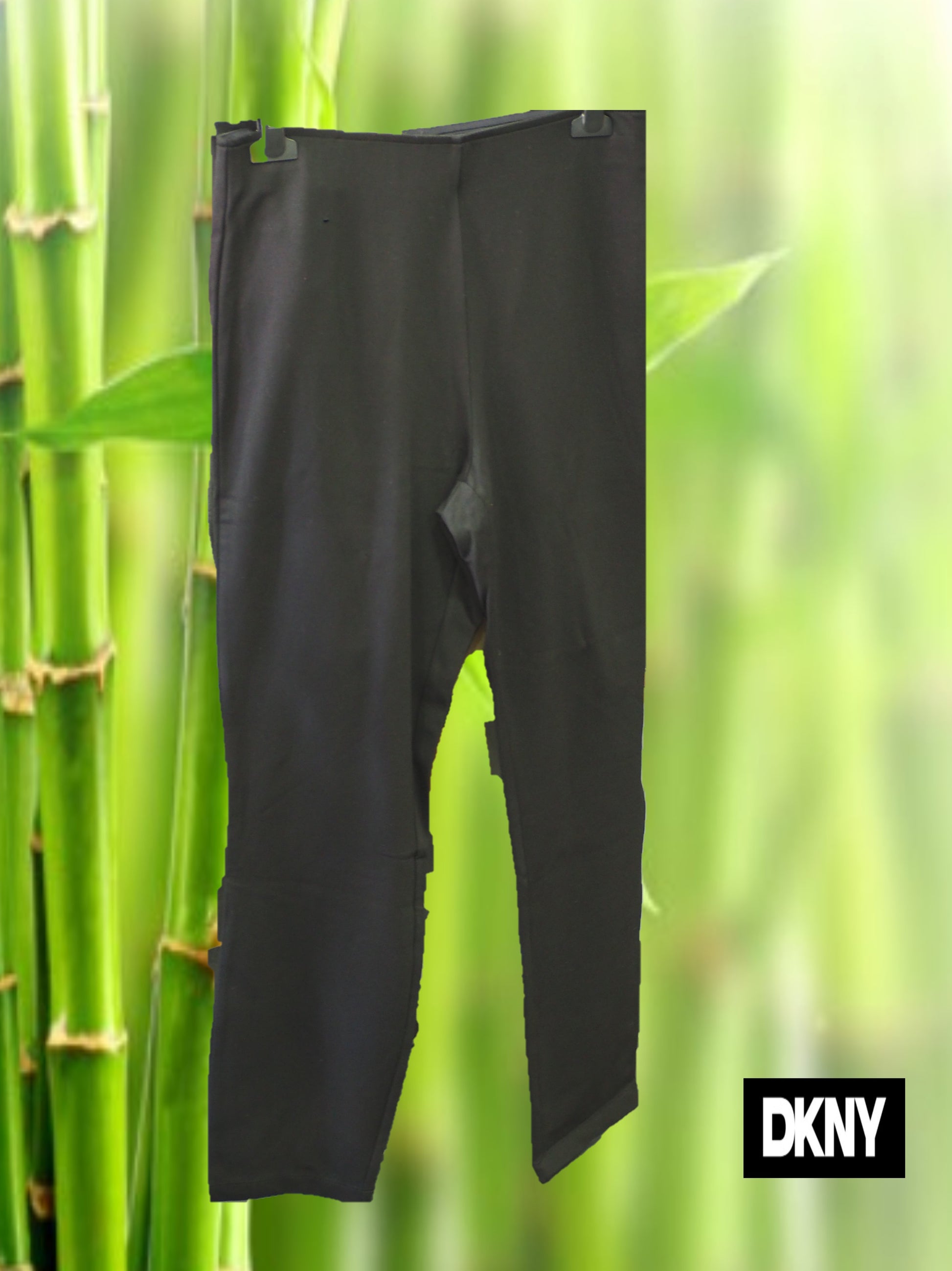 LEGGING NEGRO ( TARA PEQUEÑO ROTO MUSLO ) DKNY