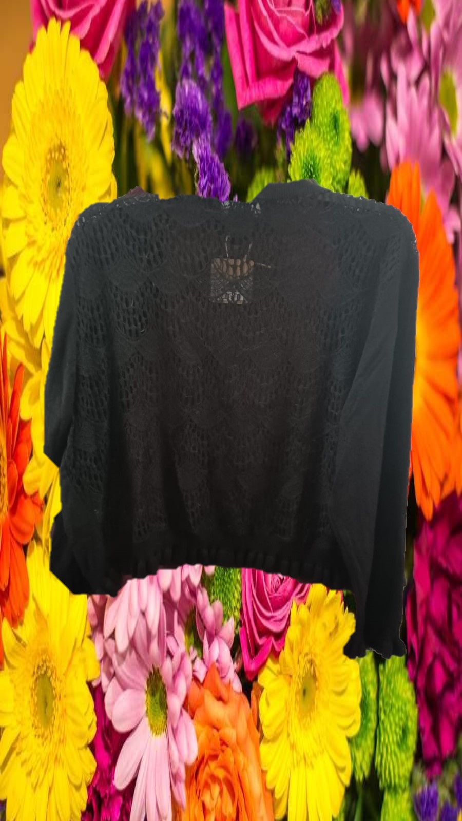CHAQUETA NEGRA CON GANCHILLO EN PARTE TRASERA DKNY