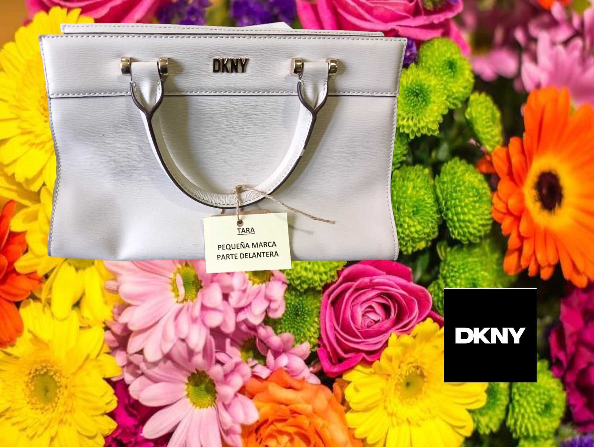 BOLSO BLANCO CON CORREA LARGA DE PIEL ( TARA PEQUEÑA MARCA EN LA ZONA DELANTERA Y EN ASA DE MANO ) DKNY