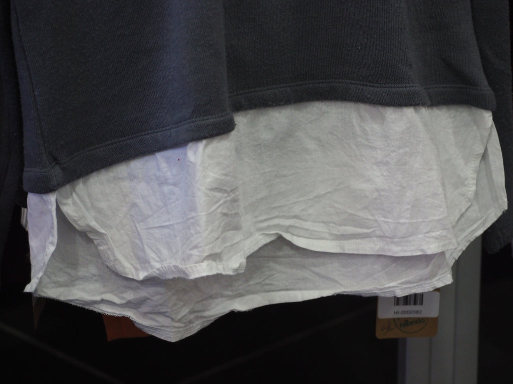 JERSEY MUJER GRIS CON DETALLES DE CAMISA