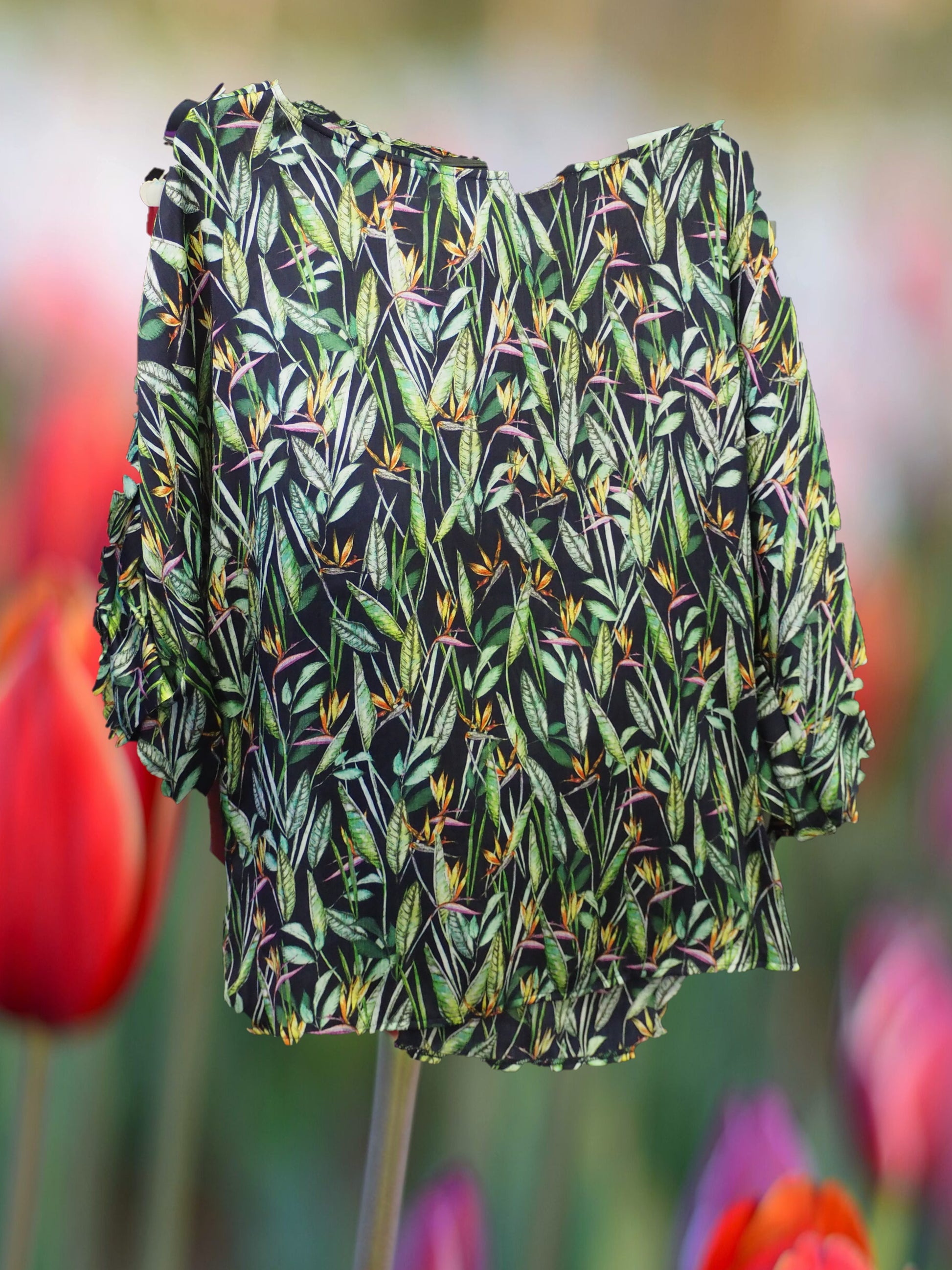 CAMISA MUJER NEGRA MANGA FRANCESA Y ESTAMPADO VEGETAL
