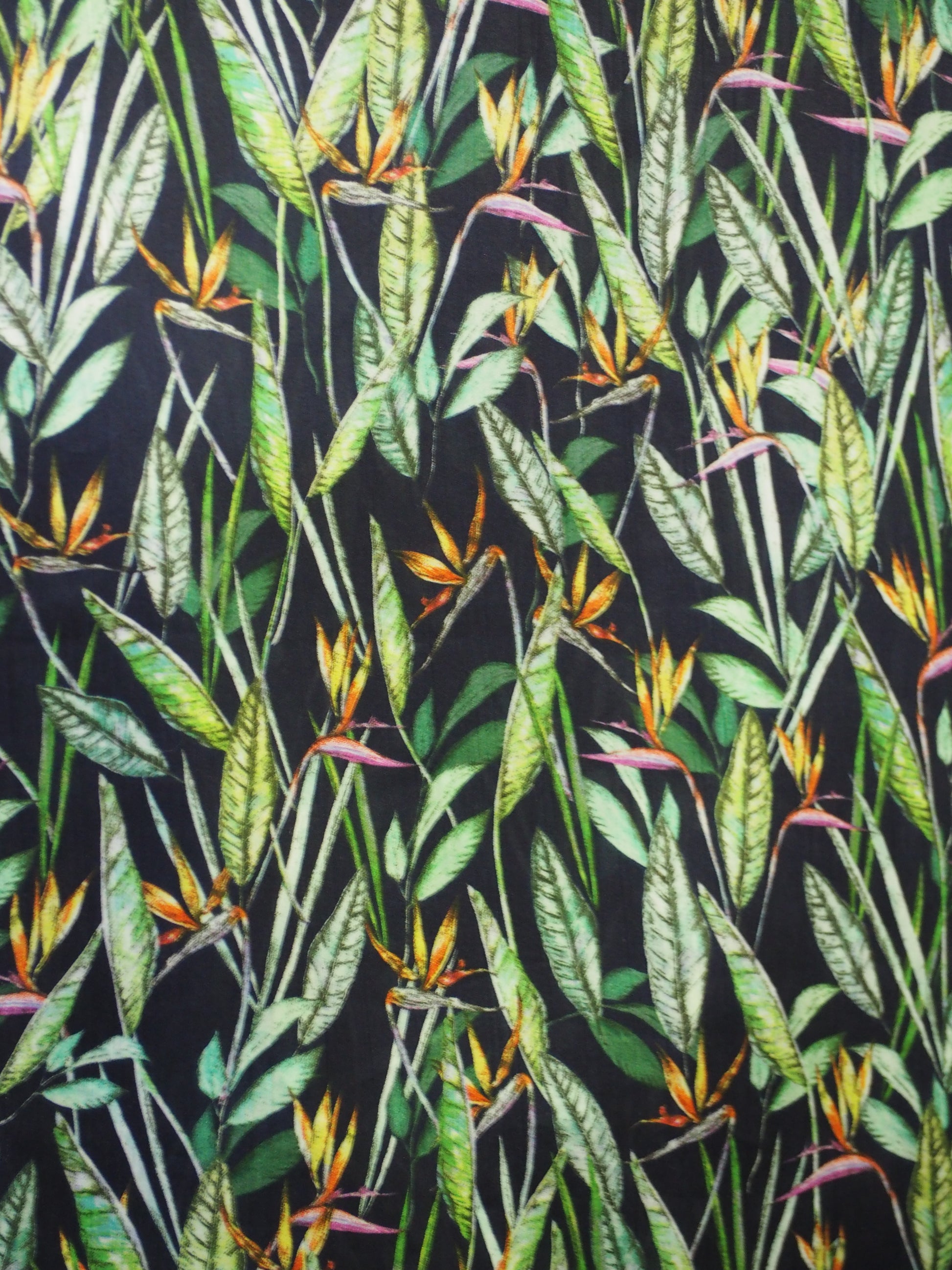 CAMISA MUJER NEGRA MANGA FRANCESA Y ESTAMPADO VEGETAL