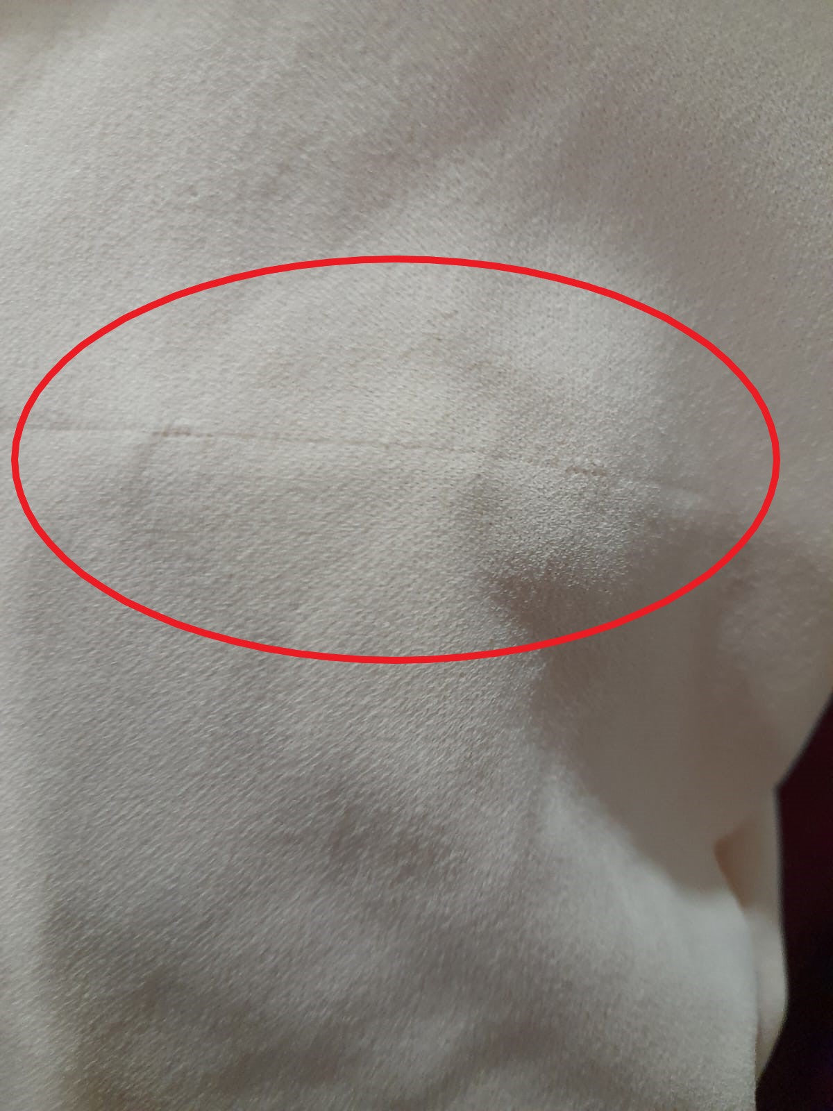 AMERICANA MUJER ROSA CON MANGAS ABULLONADAS DKNY ( TARA PEQUEÑO ENGANCHE EN MANGA IZQUIERDA )