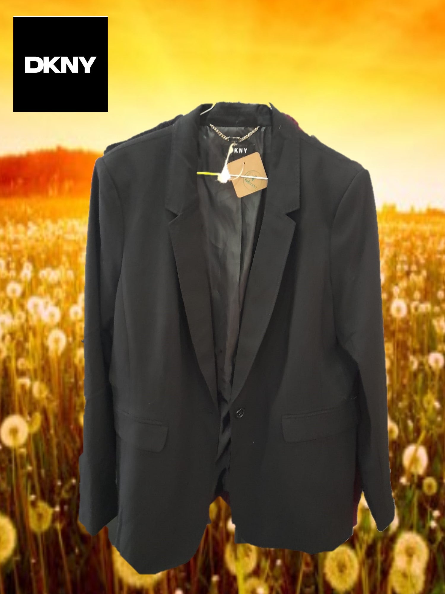 AMERICANA MUJER NEGRA DKNY