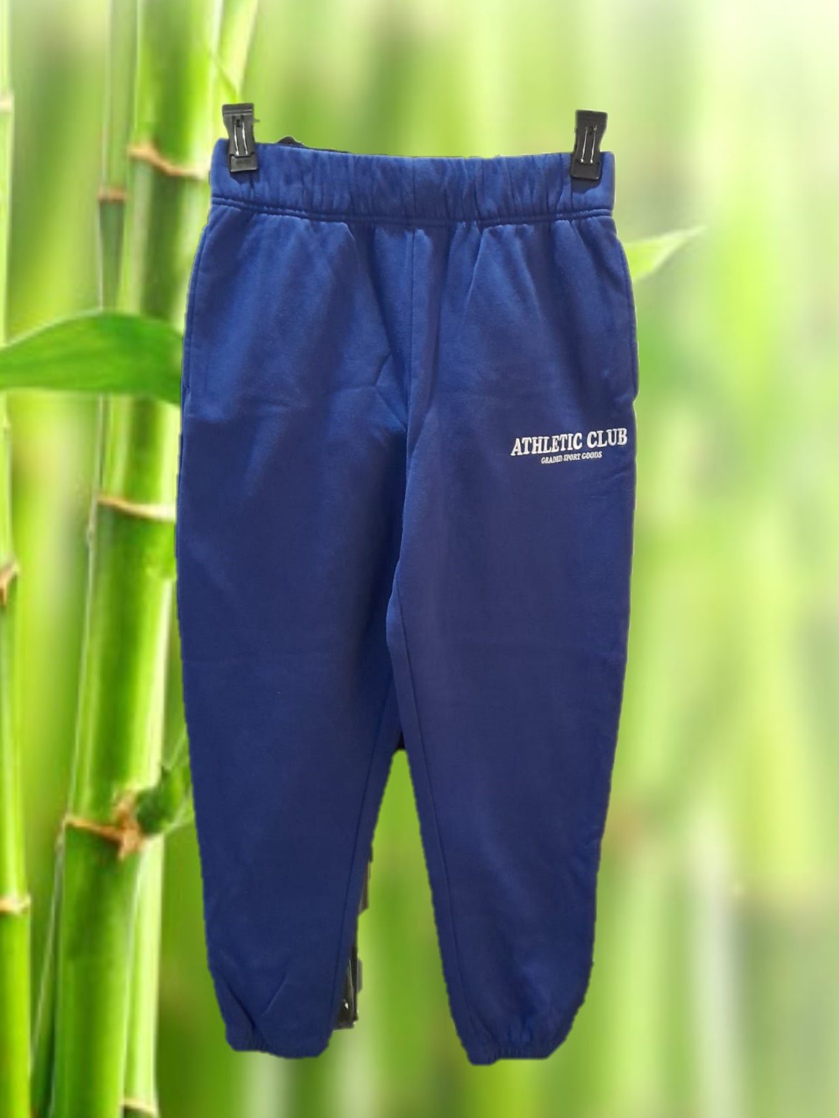 CHANDAL AZUL  CON DETALLE BORDADO EN PECHO Y MUSLO