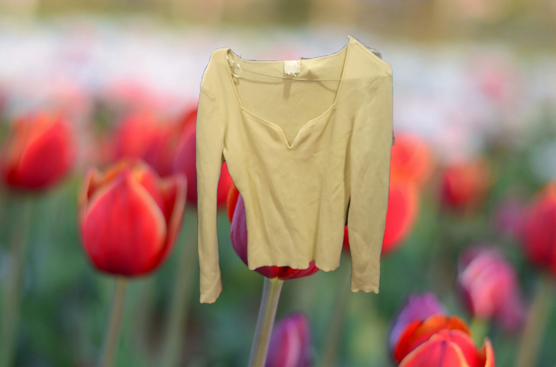 JERSEY MUJER AMARILLO ENTALLADO