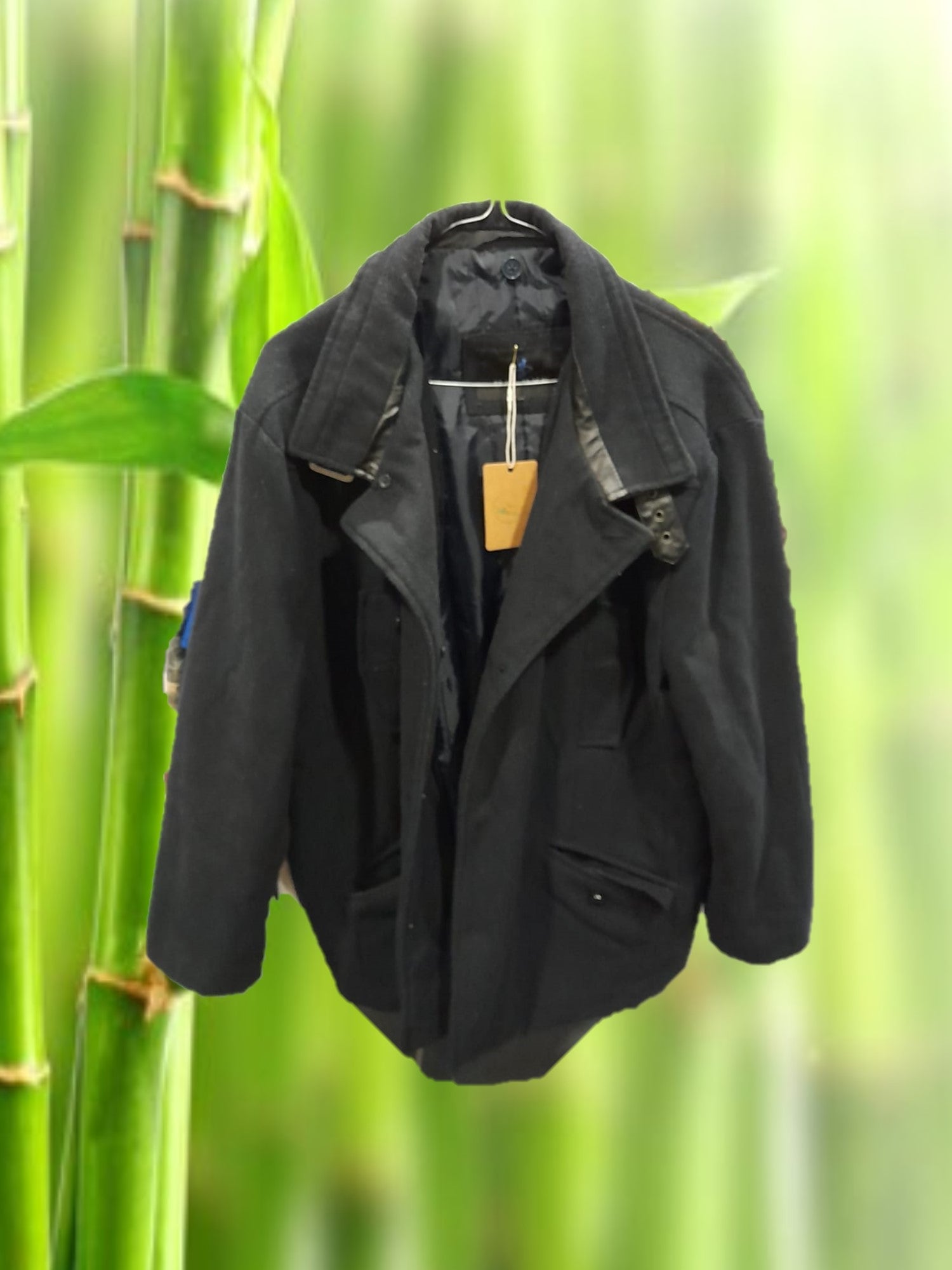 ABRIGO HOMBRE NEGRO ESTILO TRENKA