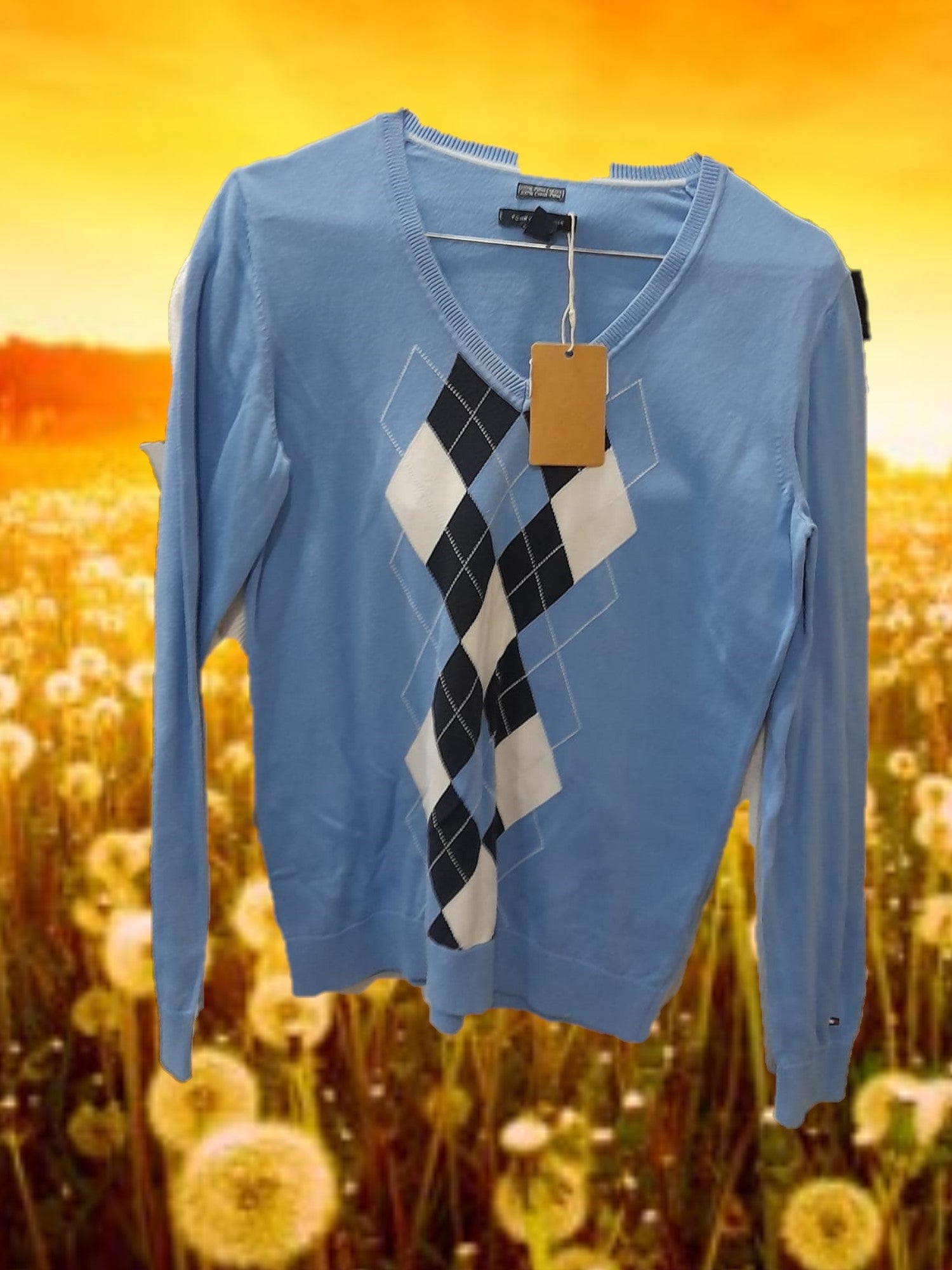 JERSEY HOMBRE AZUL CON ESTAMPADO DE ROMBOS