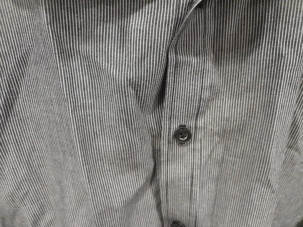 CAMISA HOMBRE MANGA LARGA CON RAYAS GRISES