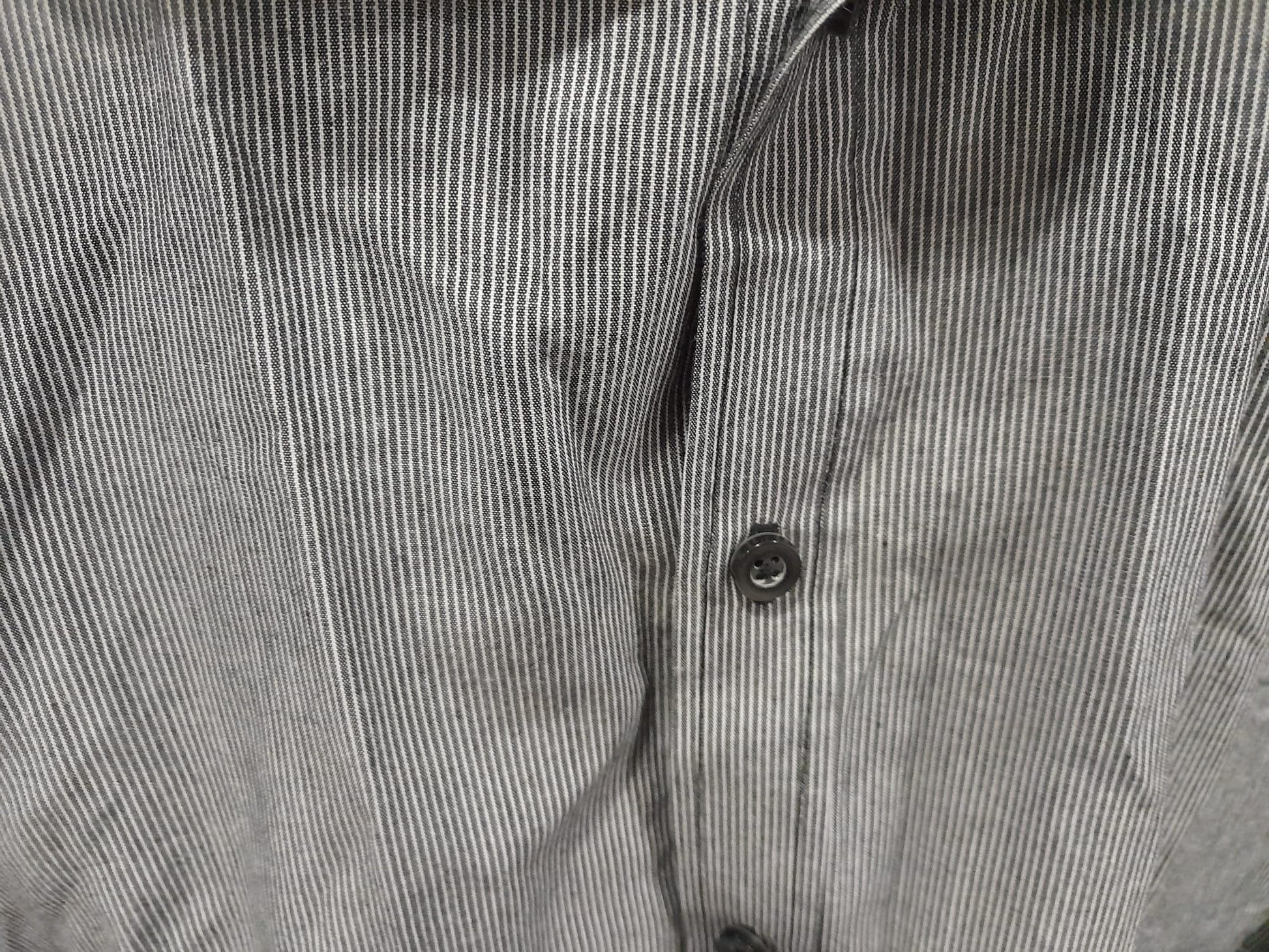 CAMISA HOMBRE MANGA LARGA CON RAYAS GRISES