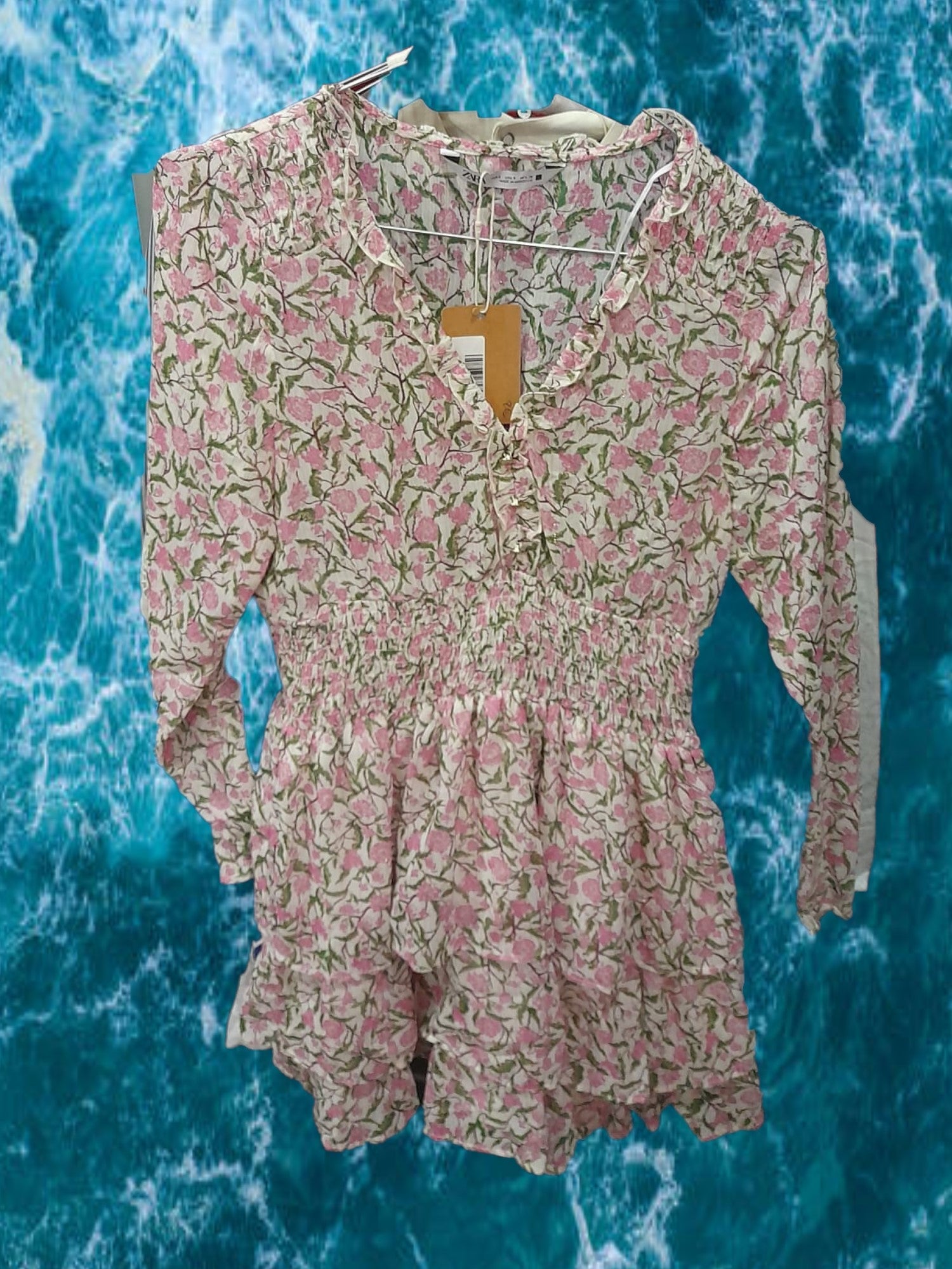 BLUSA MANGA LARGA GASA CON ESTAMPADO FLORAL Y VOLANTES