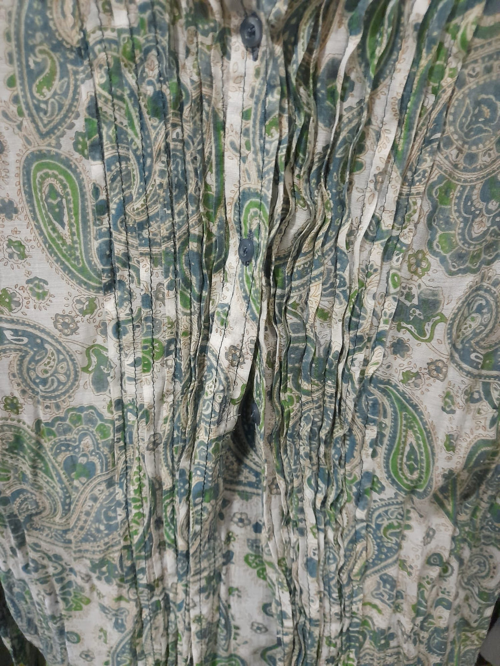 BLUSA VERDE MANGA LARGA CON ESTAMPADO
