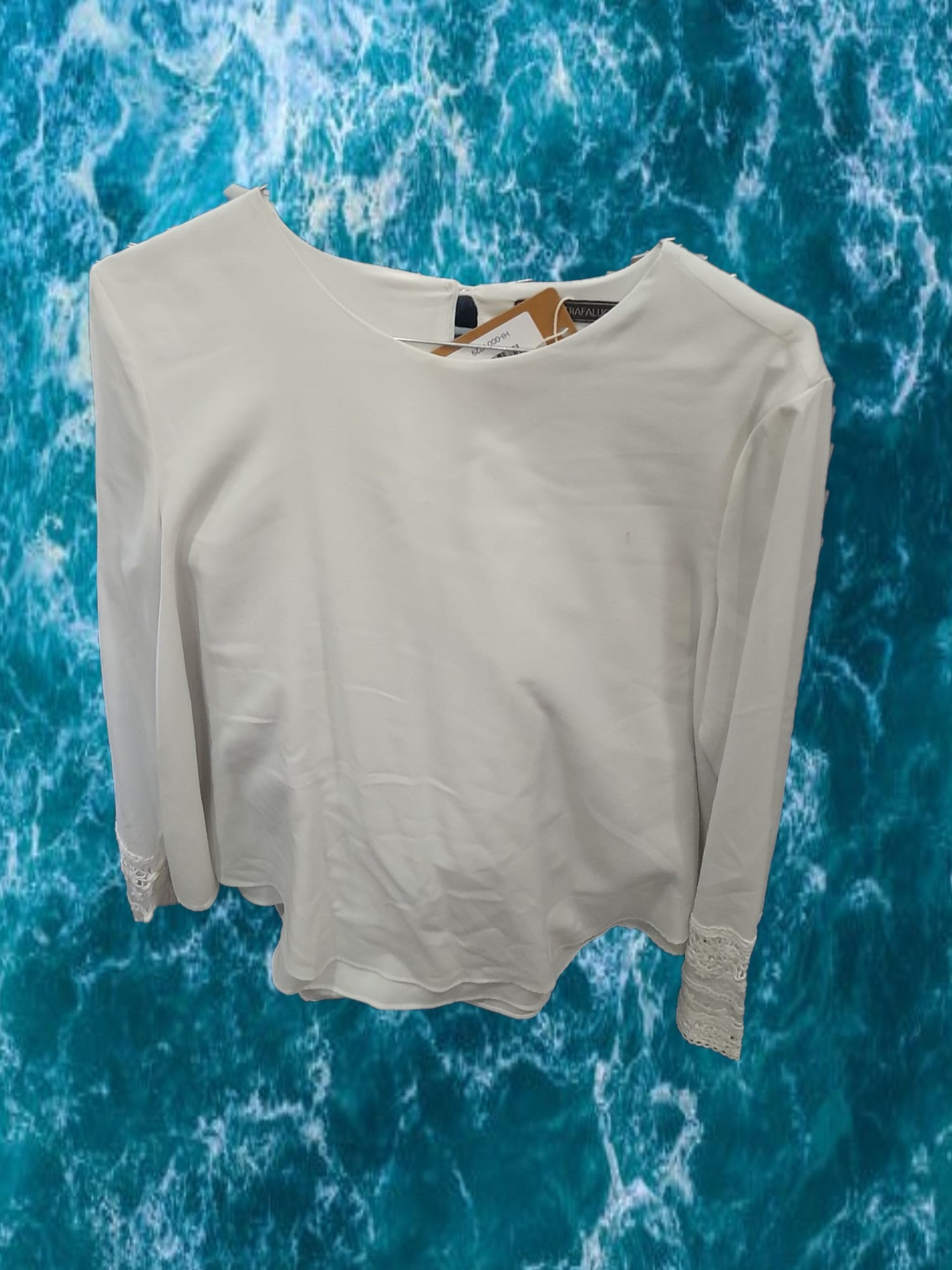 BLUSA MANGA LARGA BLANCA CON ENCAJE EN PUÑOS