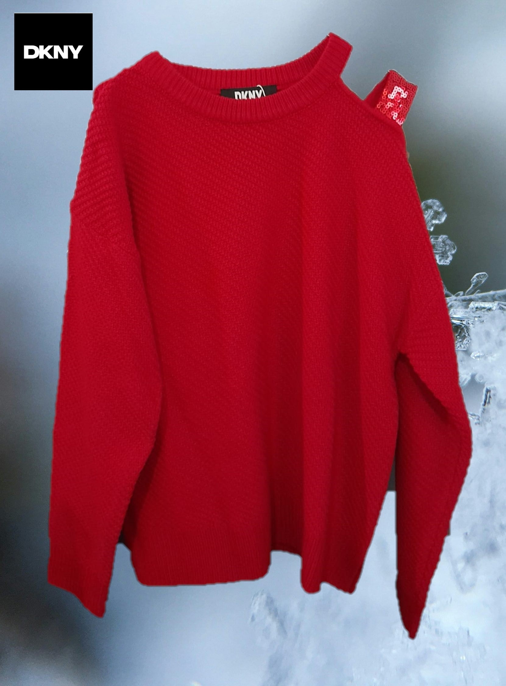 JERSEY ROJO CON ABERTURA EN HOMBRO IZQUIERDO Y DETALLE EN LENTEJUELAS DKNY