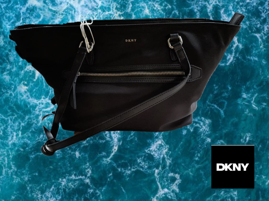 BOLSO NEGRO DE TELA GRANDE DKNY ( TARA ROCE EN ASA Y MANCHA EN PARTE DELANTERA )