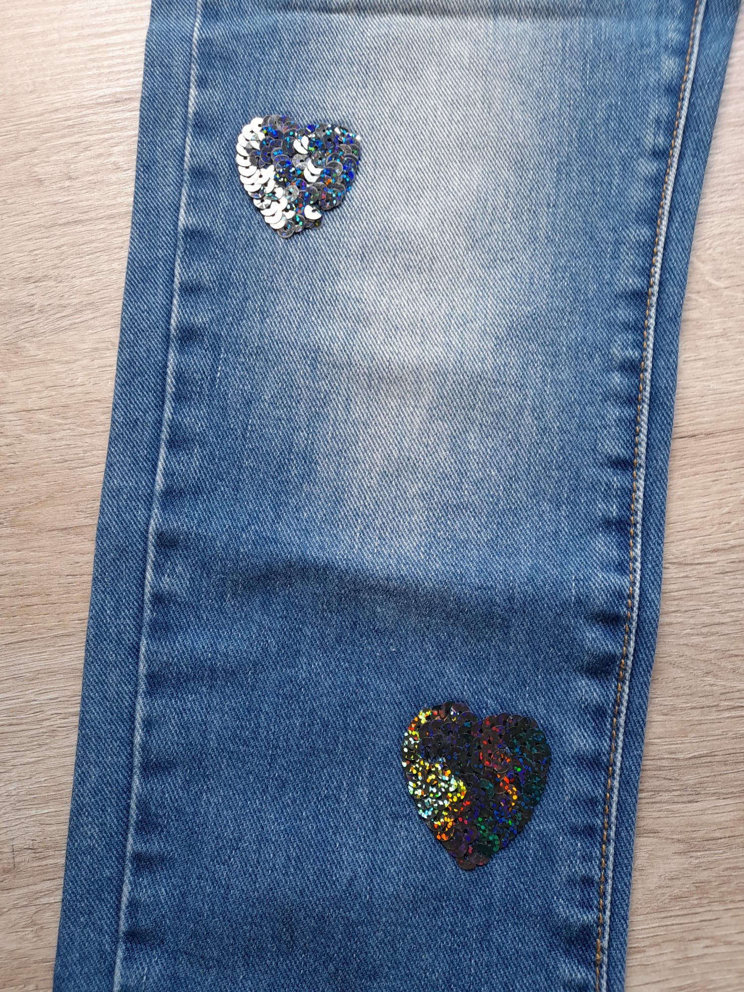 PANTALON VAQUERO SEÑORA CON DETALLES DE LENTEJUELAS