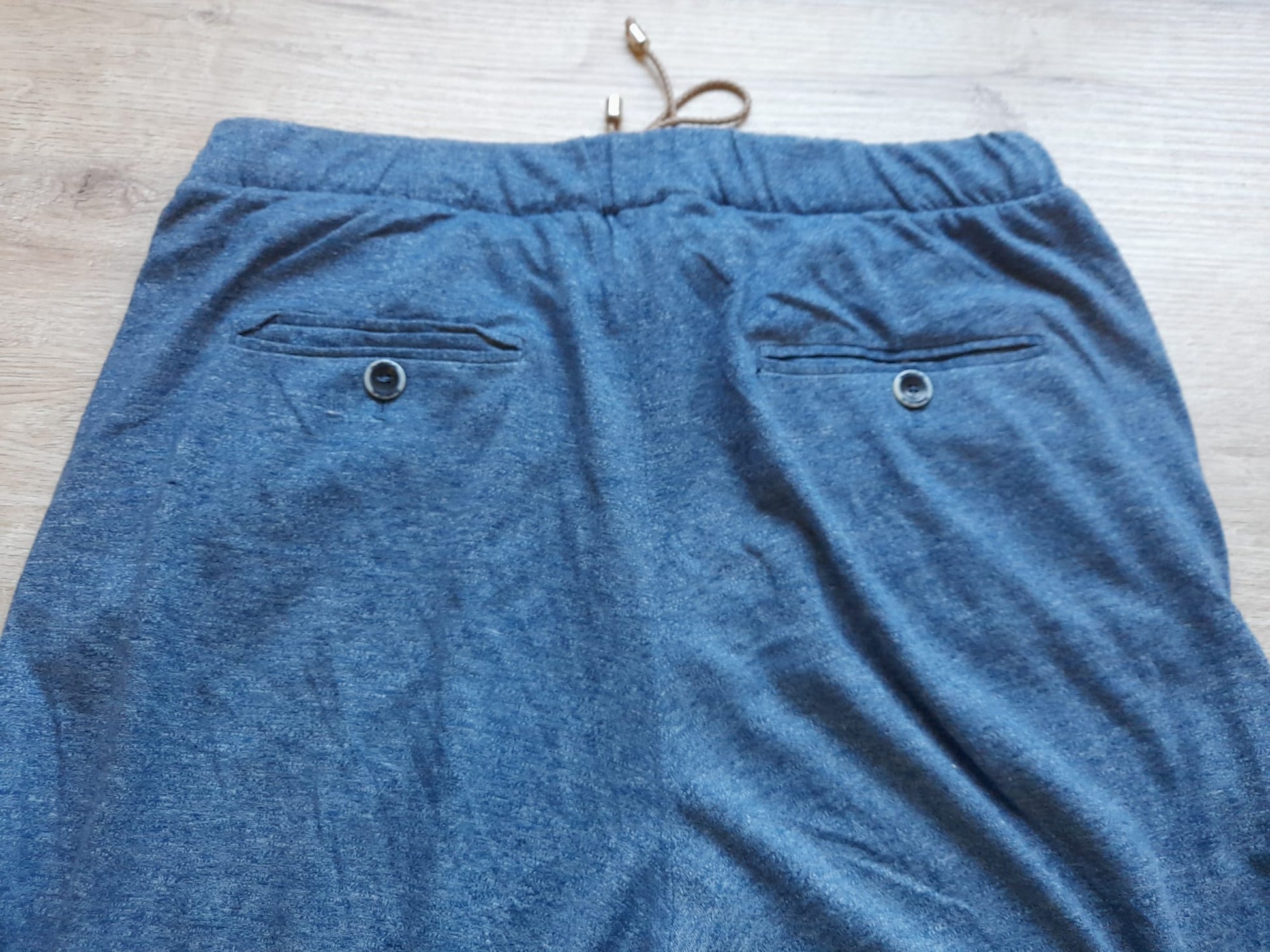 PANTALÓN AZUL JASPEADO TIPO CHANDAL UNISEX