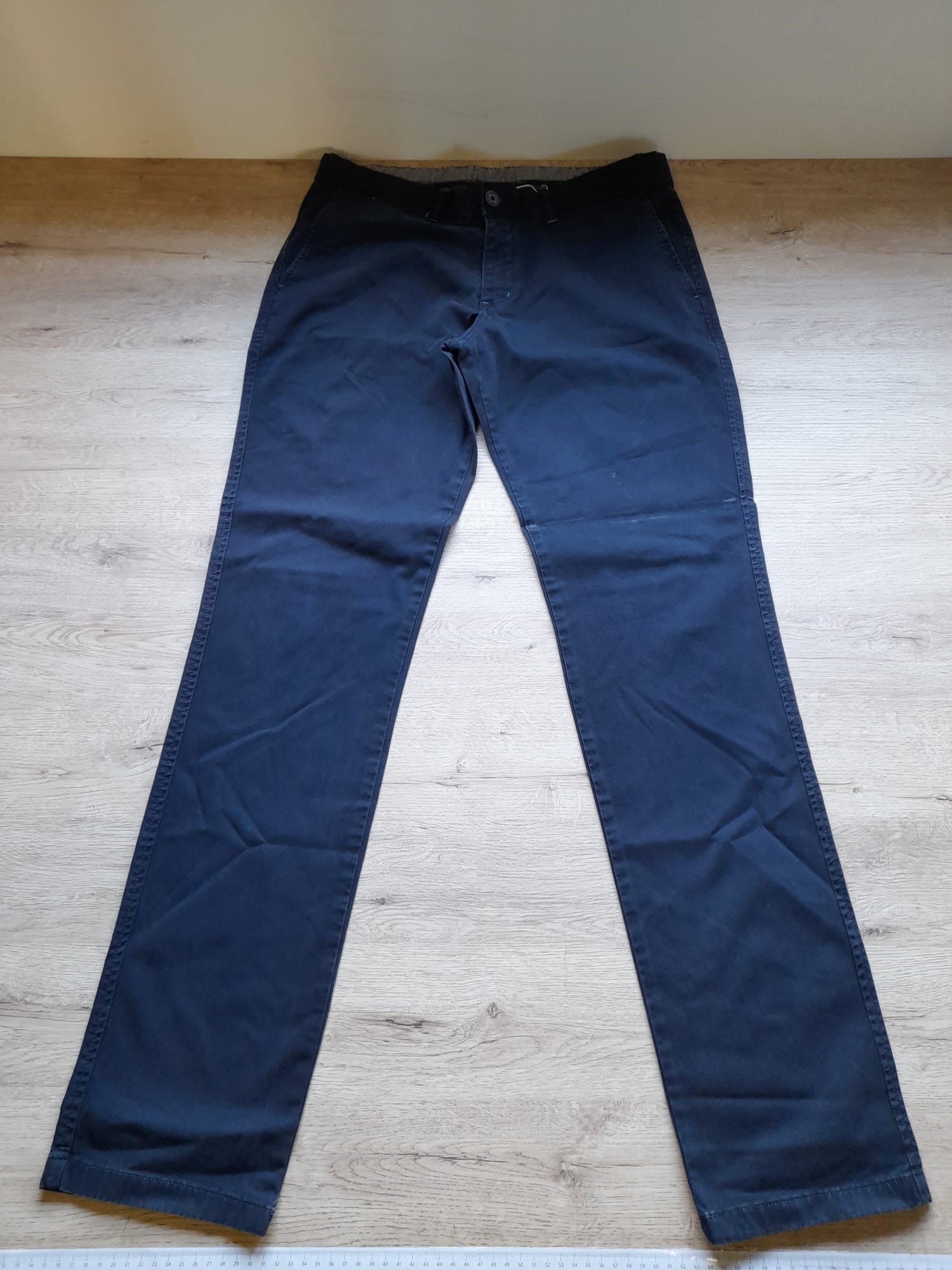 PANTALÓN AZUL MARINO TIPO CHINO CABALLERO