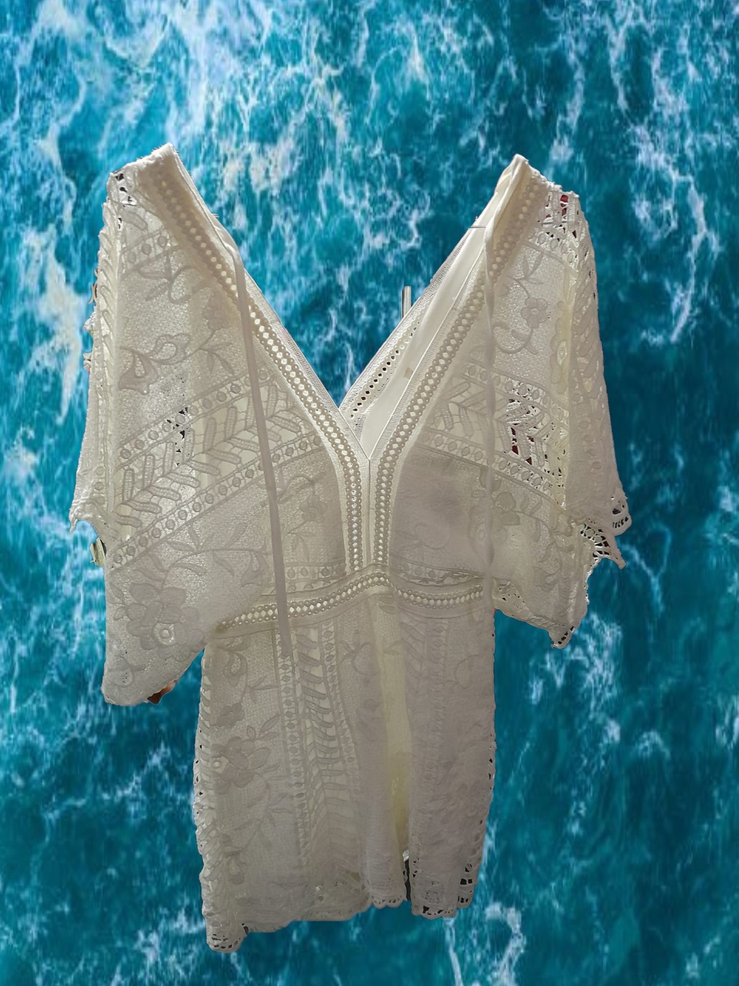 BLUSA LARGA BLANCA CON ENCAJE