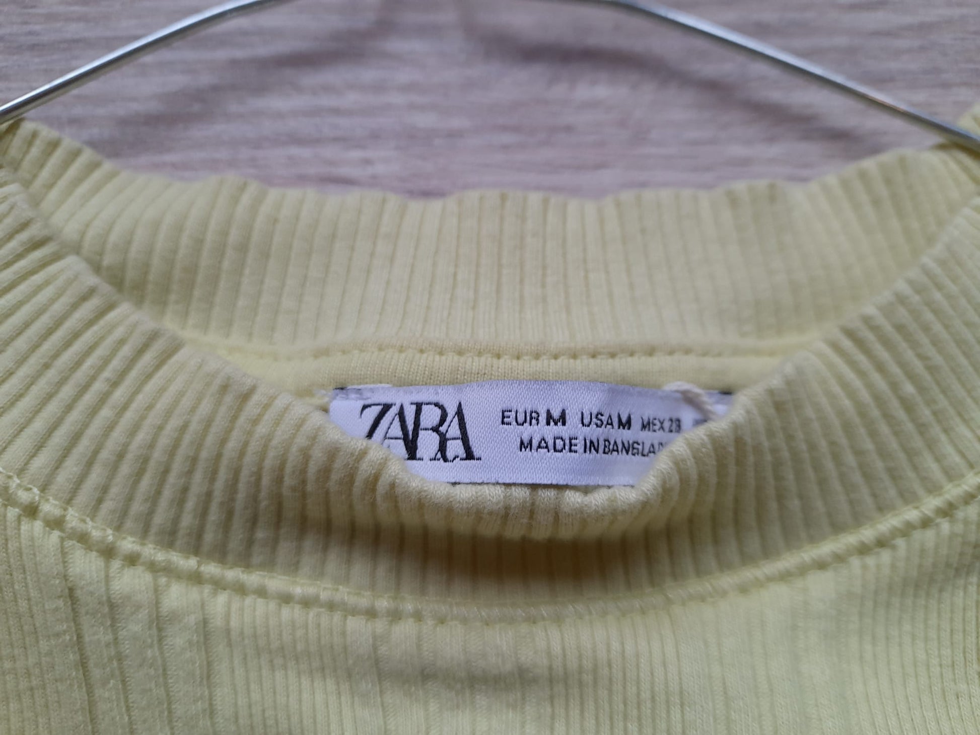 CAMISETA TIRANTES DE CANALÉ LIMA (MANCHAS PARTE TRASERA)