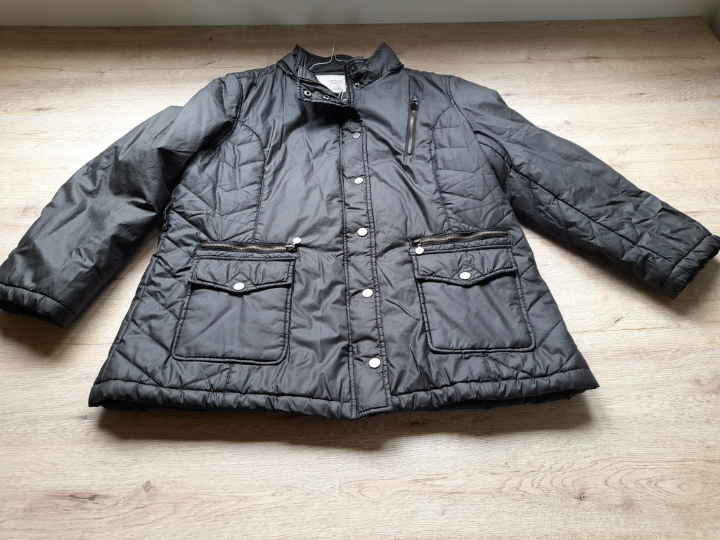 ABRIGO CORTO NEGRO IMPERMEABLE