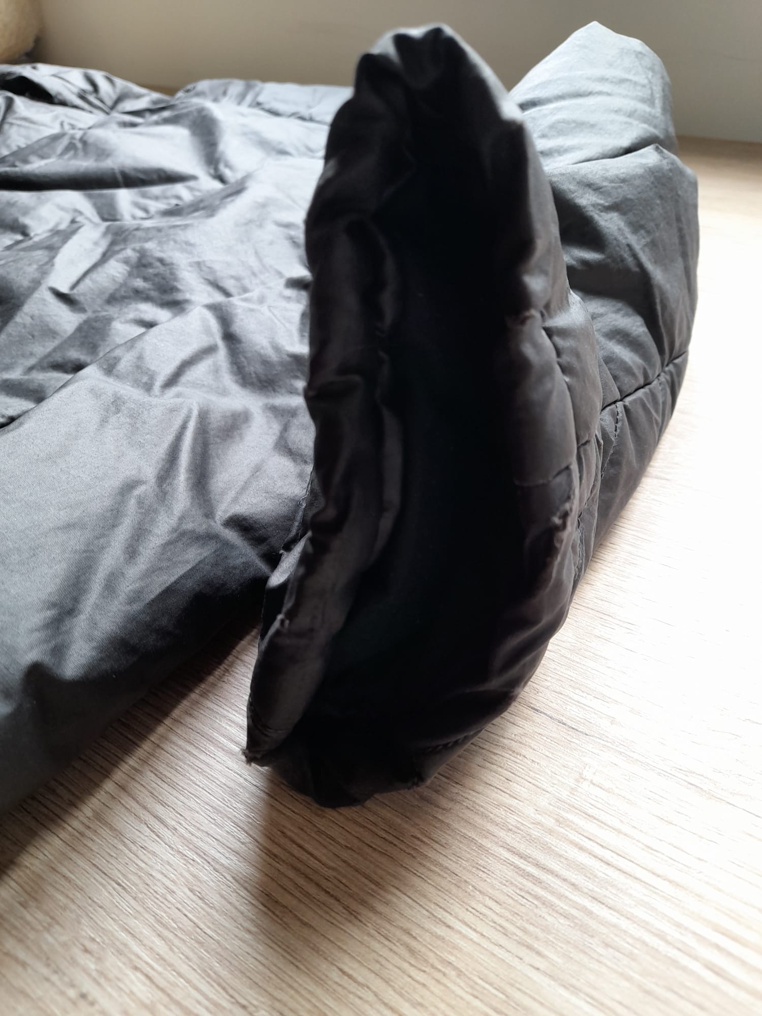 ABRIGO CORTO NEGRO IMPERMEABLE