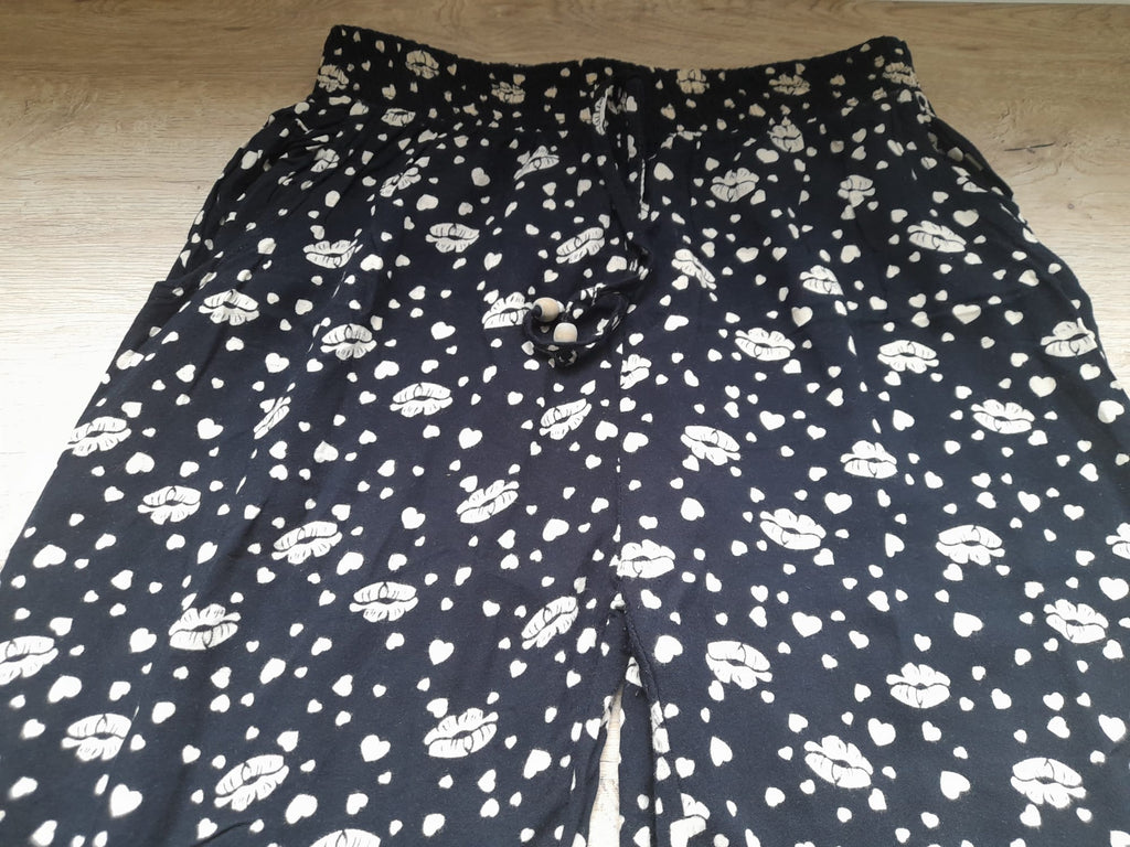 PANTALON AZUL MARINO VERANO CON ESTAMPADO