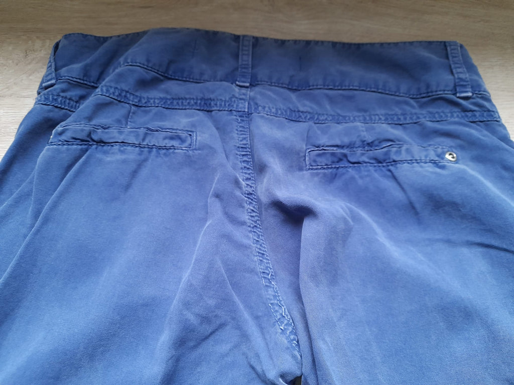 PANTALÓN AZUL MARINO BOMBACHO CON GOMAS TOBILLO