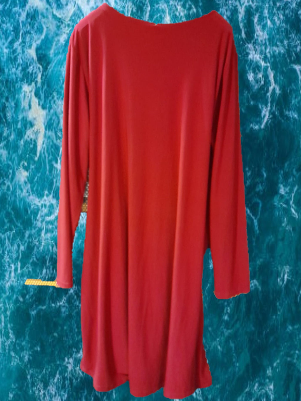 VESTIDO MIDI GRANATE M/L CON DETALLE PLATEADO EN CINTURA