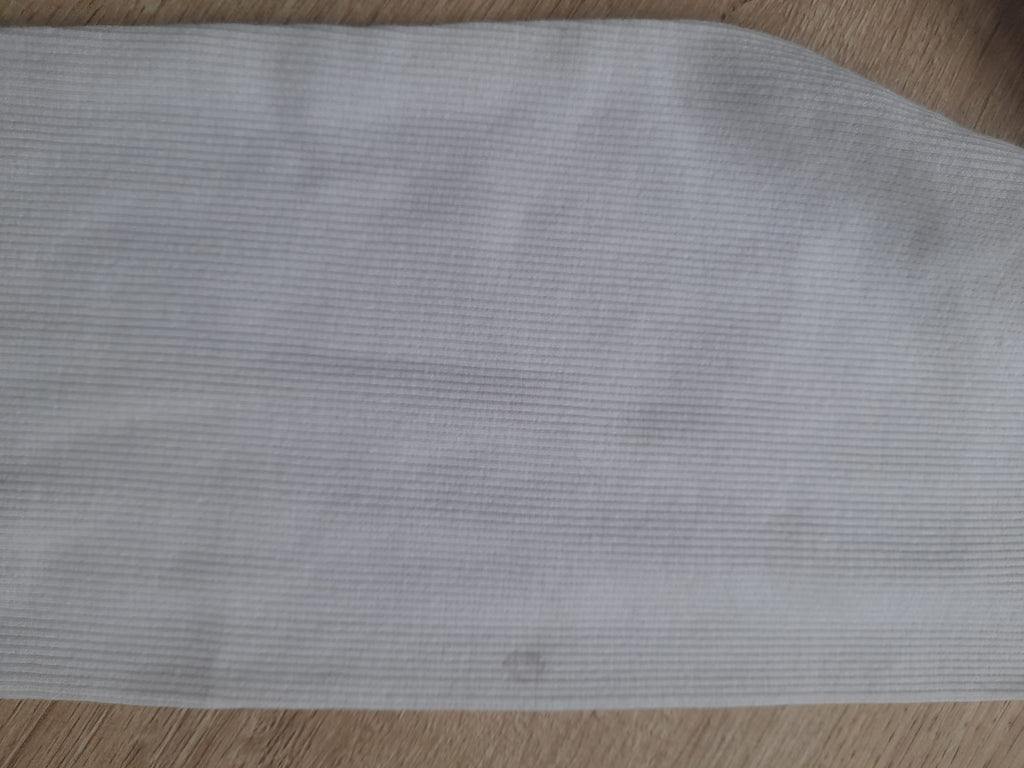 CAMISETA BLANCA M/L DE CANALÉ (PEQUEÑA MANCHA EN MANGA IZQUIERDA)